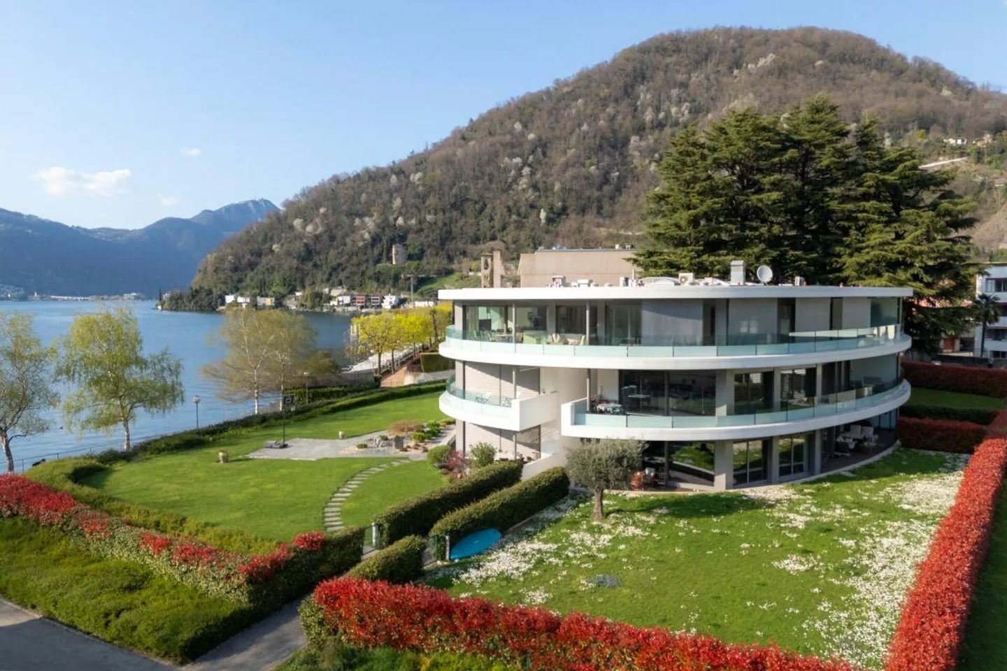 Prestigioso appartamento  4.5 locali a Maroggia - Foto 1 di 12