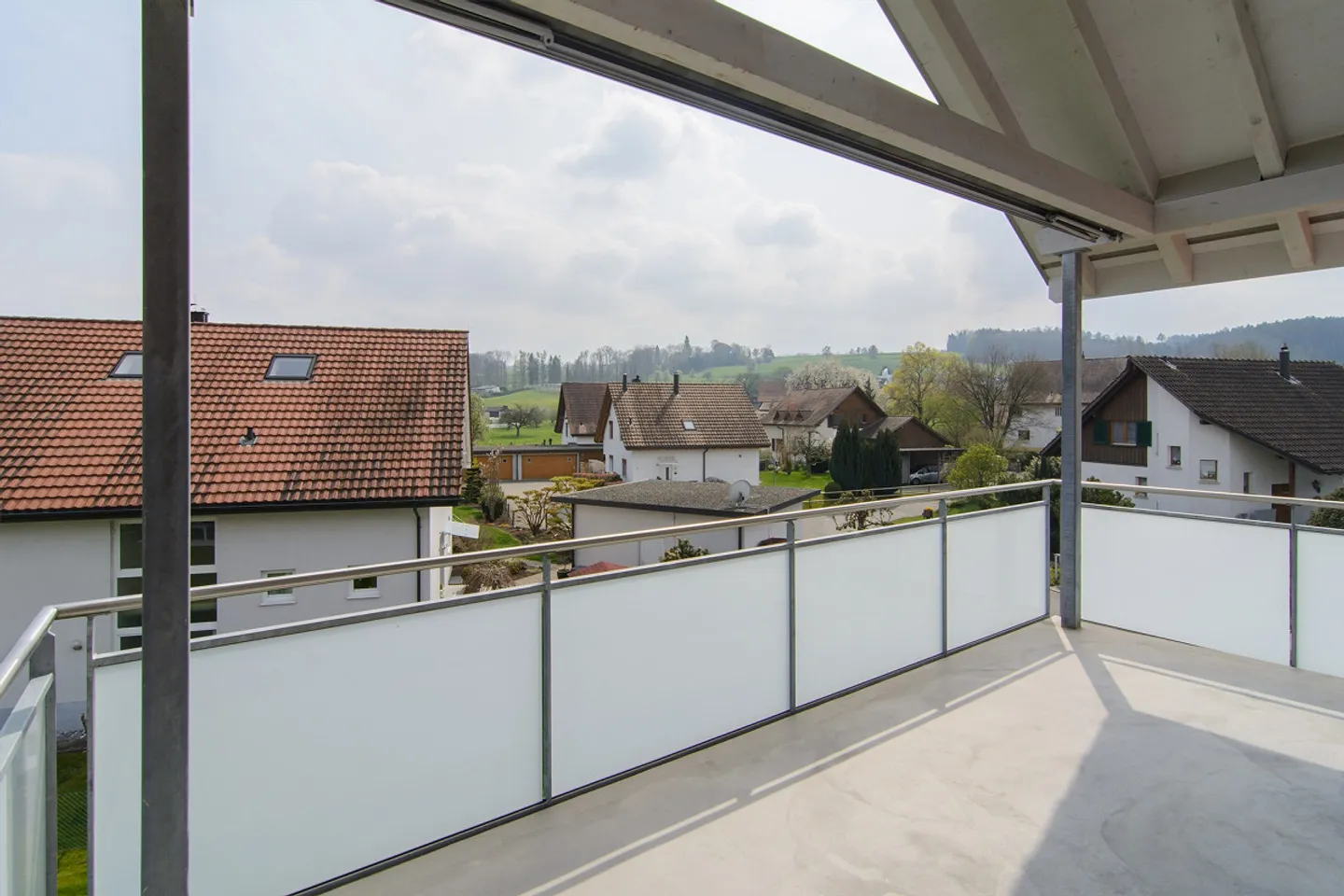 Appartement 2,5 pièces avec grand balcon - Photo 10 sur 10