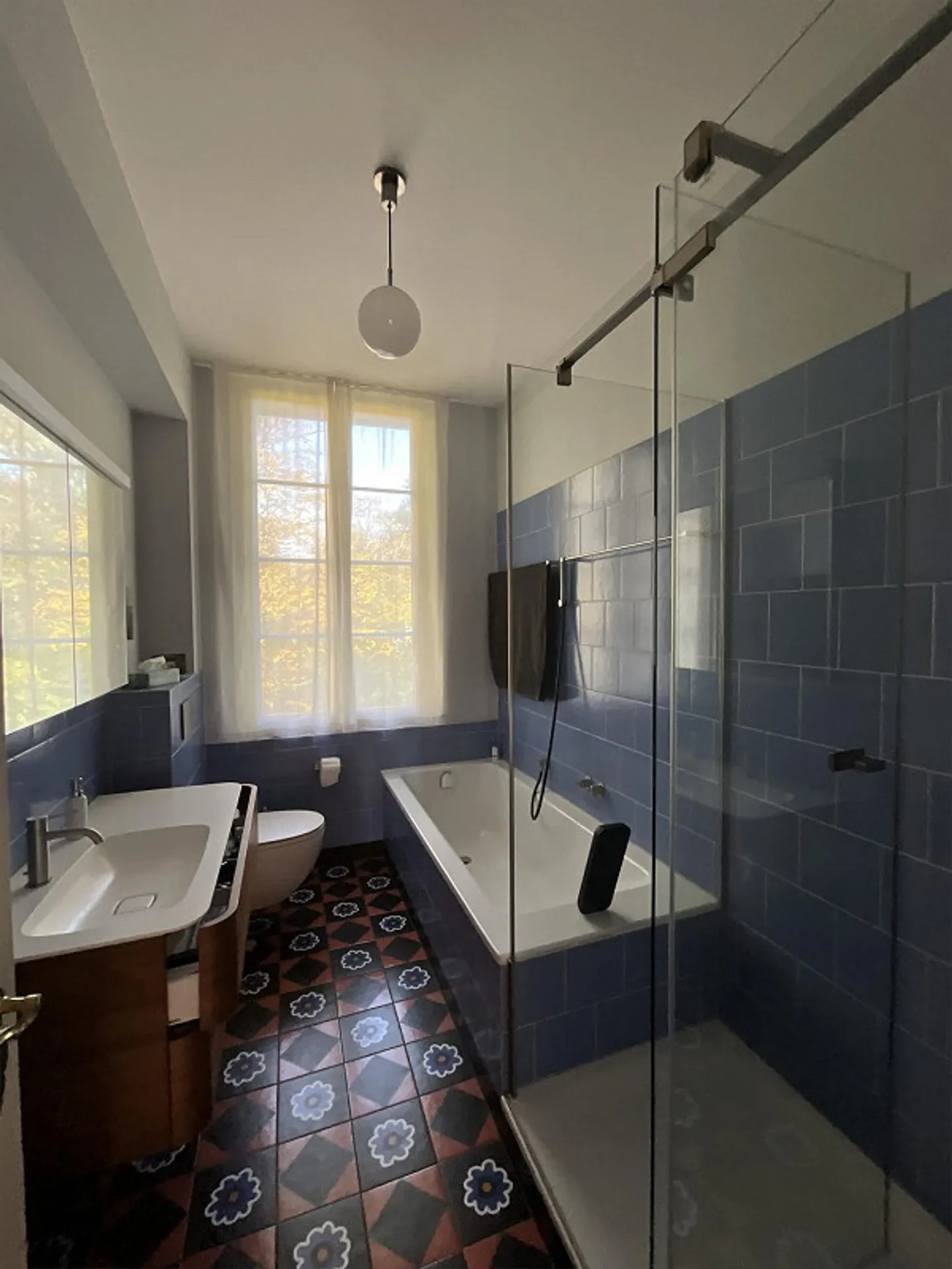 Beautiful South Room (20 m2) including shared use of 5-room apartment - Photo 2 of 8