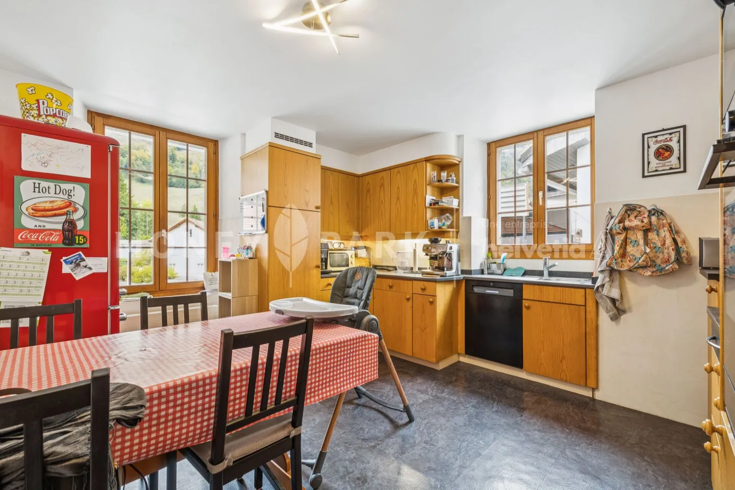 6.5-room duplex apartment - Photo 3 of 14