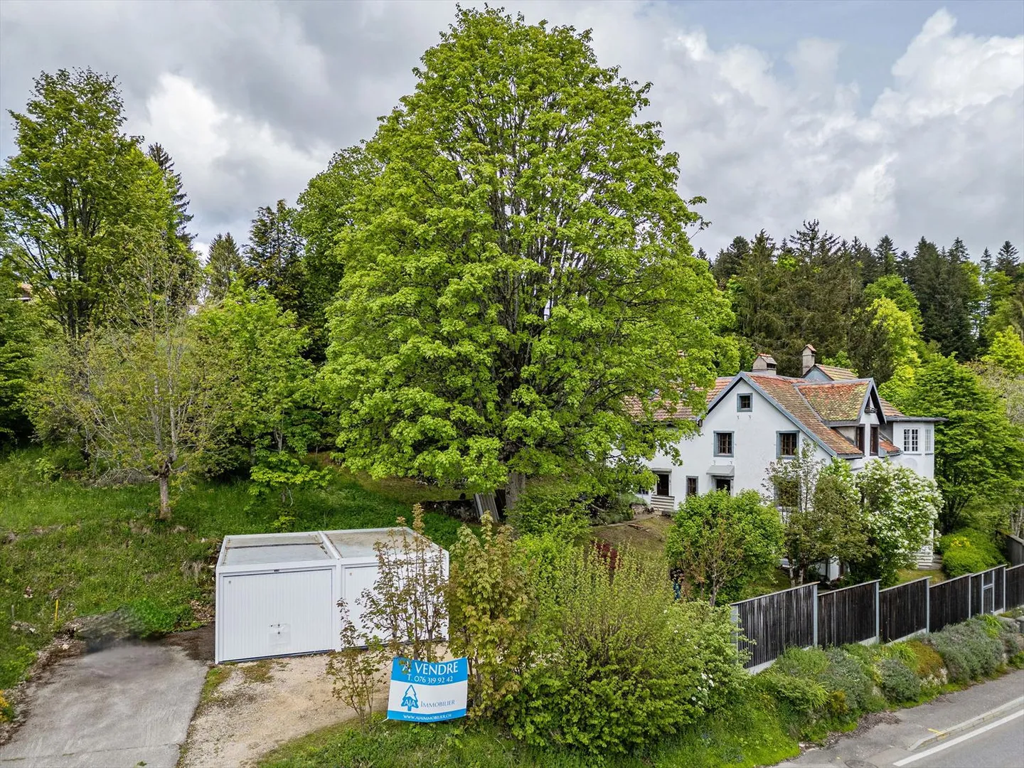 Renan, großes Haus (10 Zimmer) mit großem Sanierungspotenzial - Foto 25 von 27