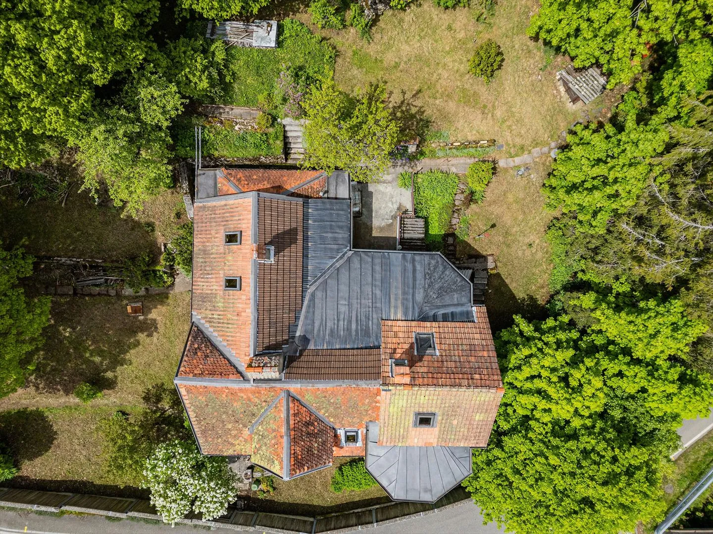 Renan, großes Haus (10 Zimmer) mit großem Sanierungspotenzial - Foto 26 von 27