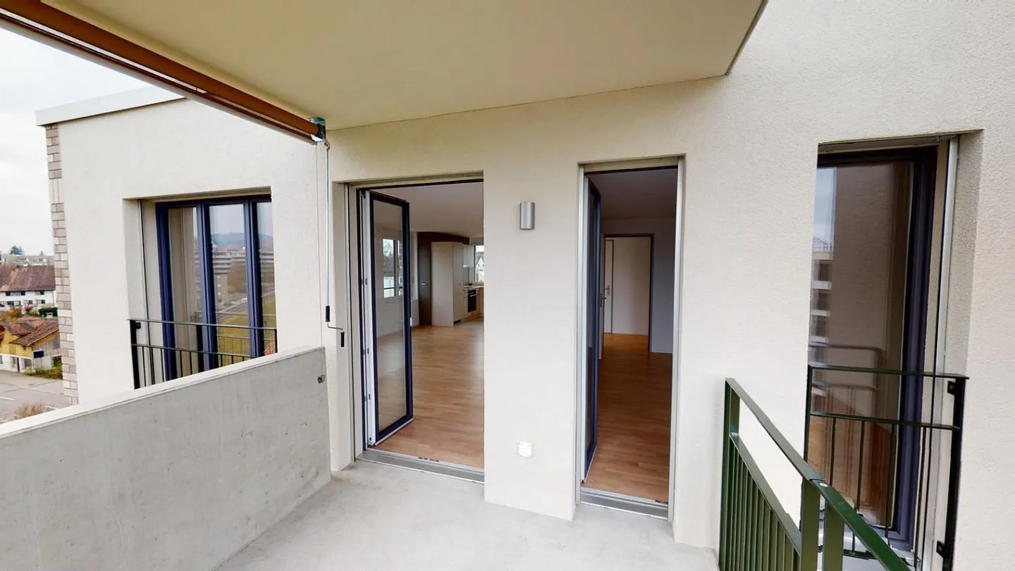 Ampio appartamento di 2,5 stanze a Wetzikon - Foto 7 di 9