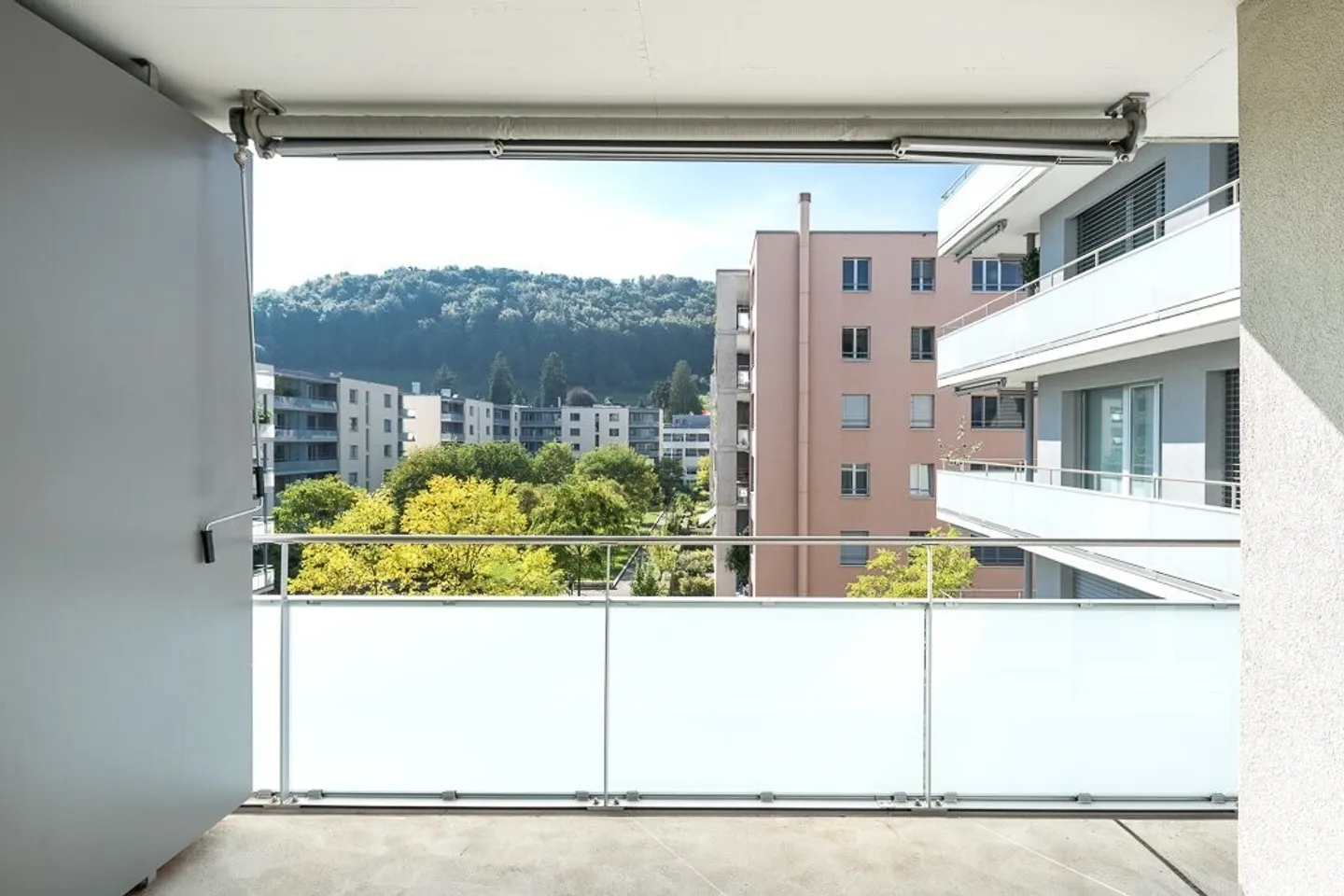 Moderne 3.5-Zimmerwohnung in Baden - Foto 8 von 8
