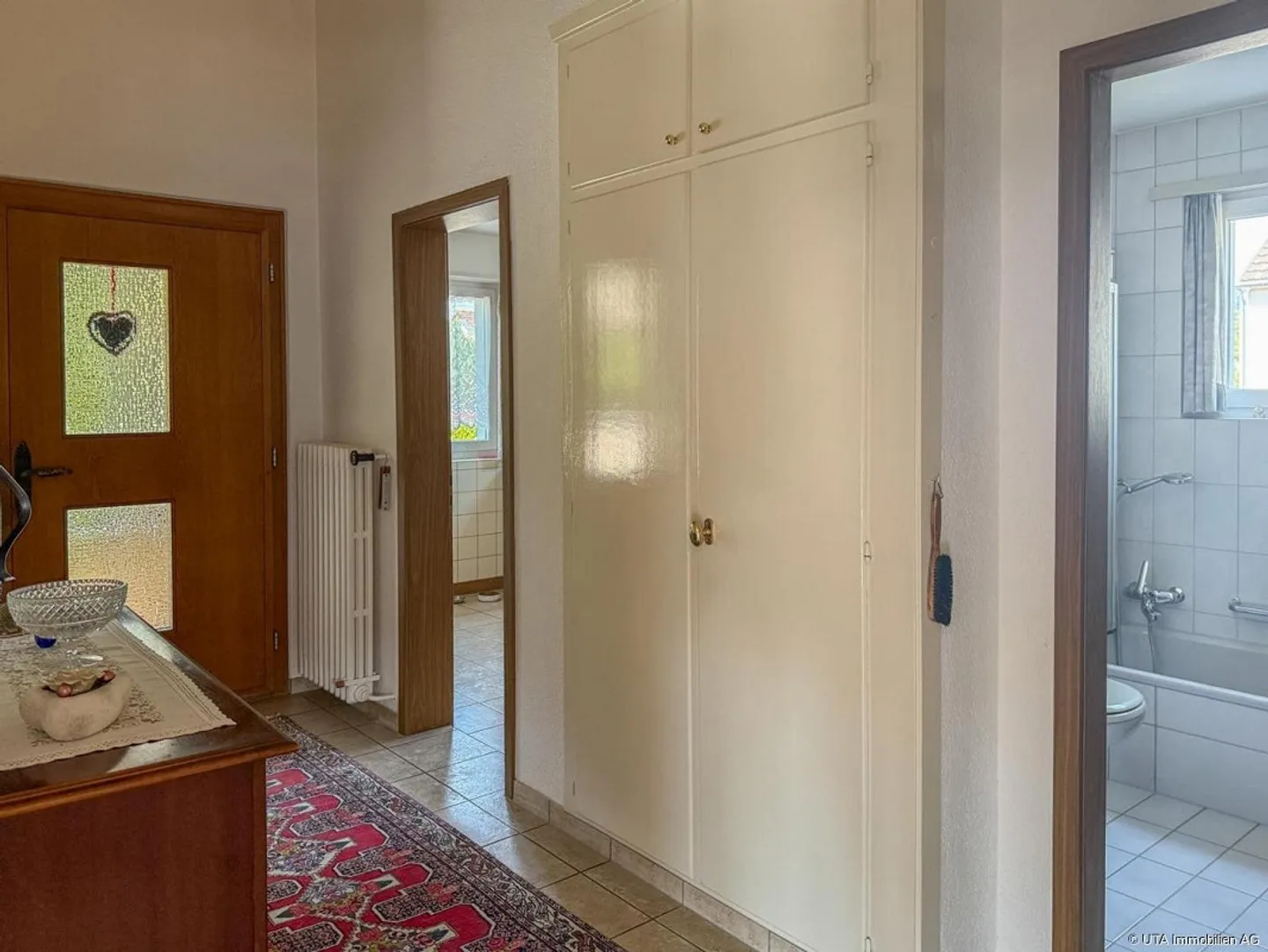 Quiet residential area with garden paradise and development potential - Photo 4 of 18