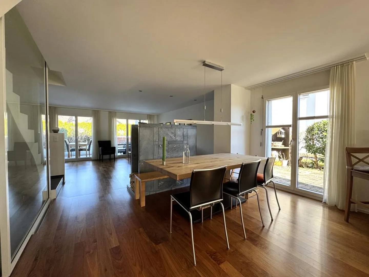 Modernes Doppelhaus in ruhiger Lage - Foto 3 von 10