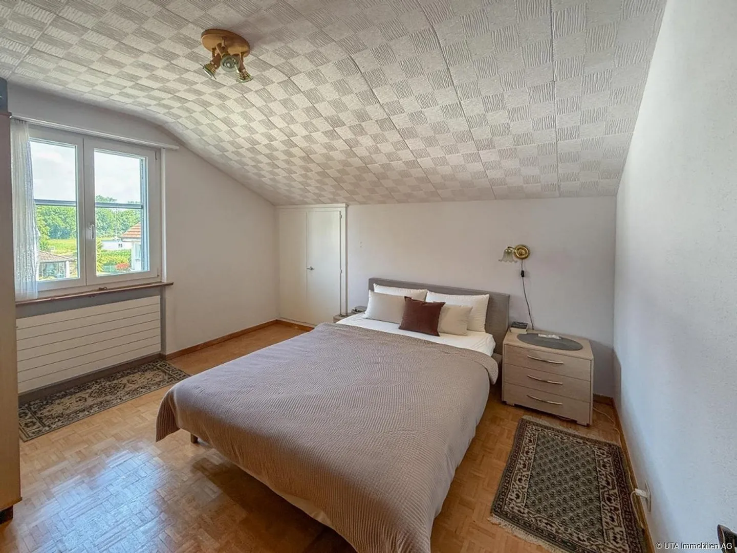 Quiet residential area with garden paradise and development potential - Photo 10 of 18