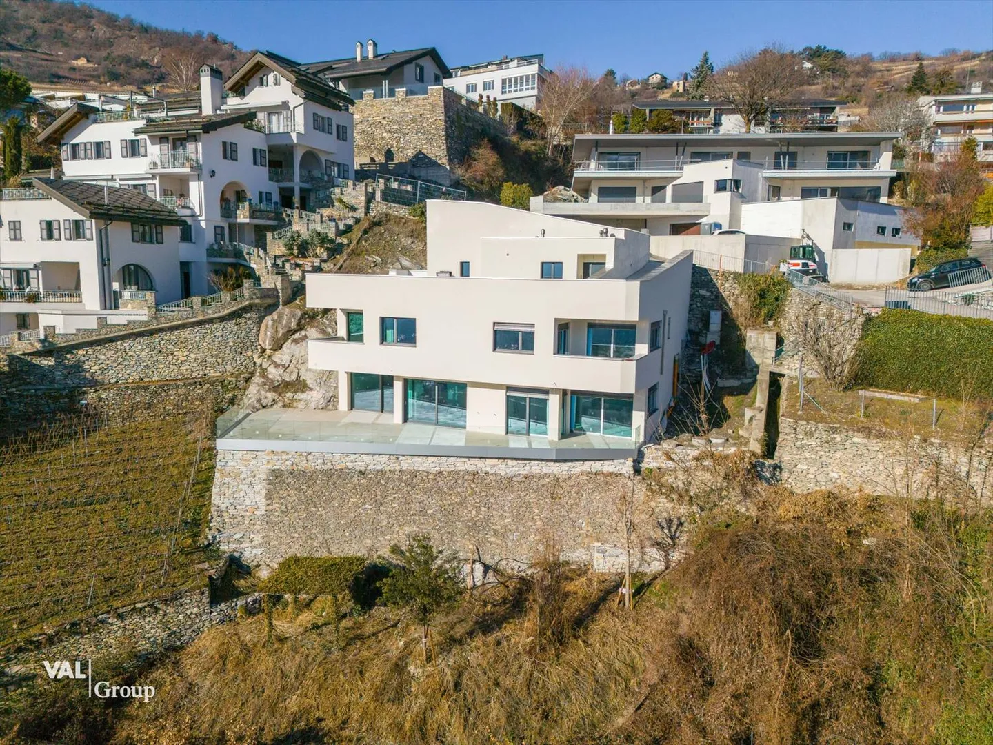 La tua nuova residenza con giardino privato in una villa contemporanea in costruzione - Foto 1 di 13