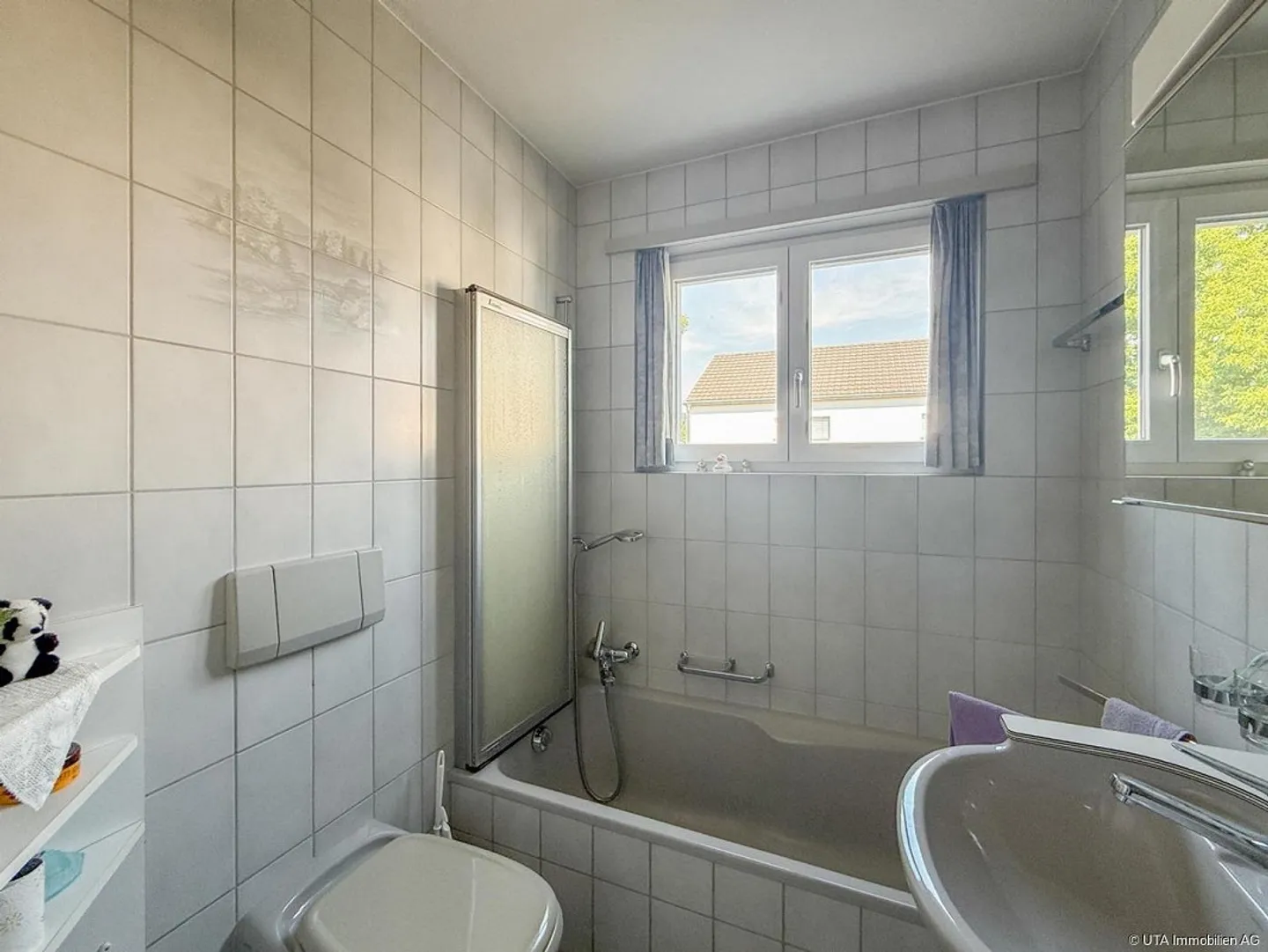 Quiet residential area with garden paradise and development potential - Photo 11 of 18