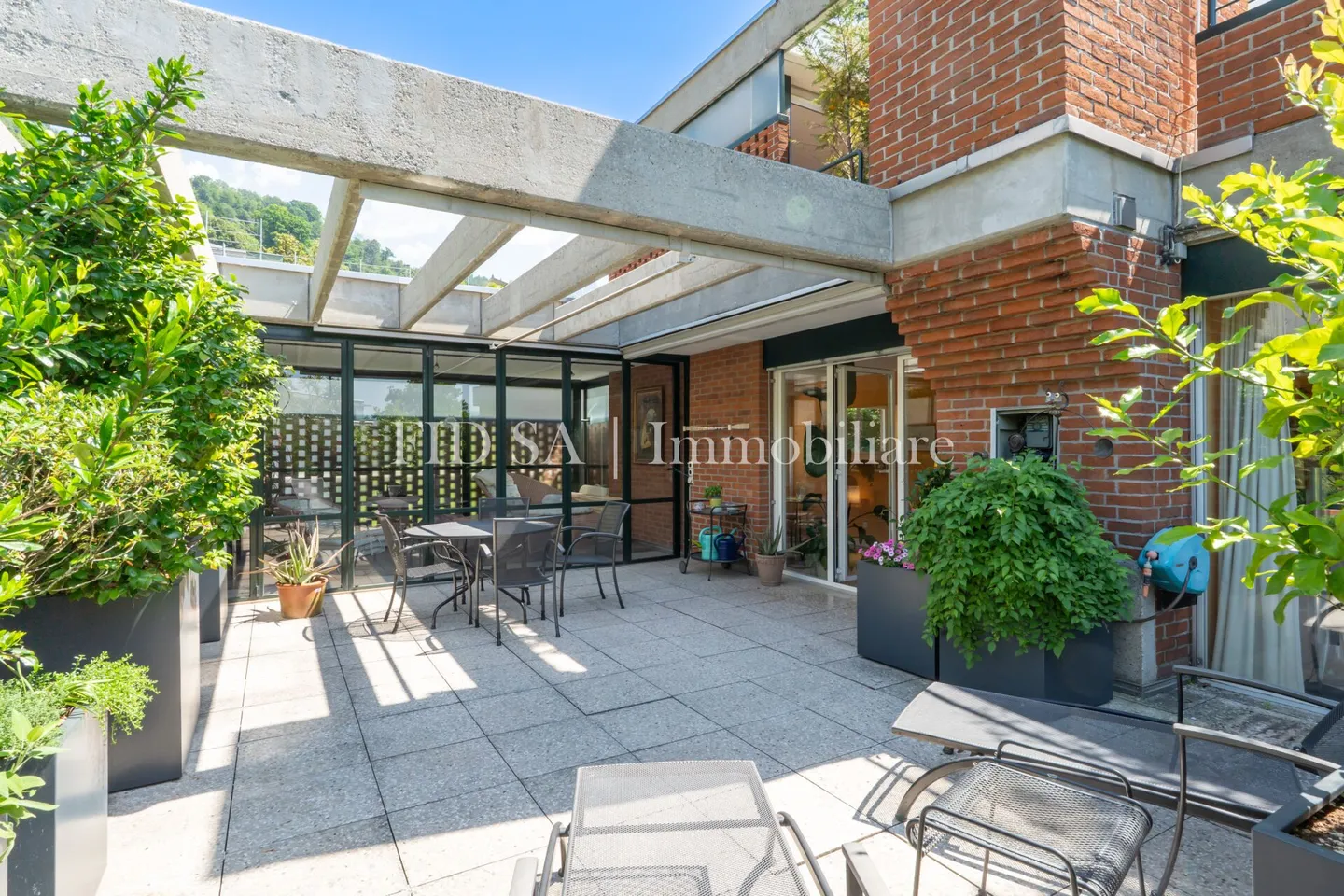 MINUSIO - Appartement Terrasse Exclusif dans le Vert - Photo 3 sur 12