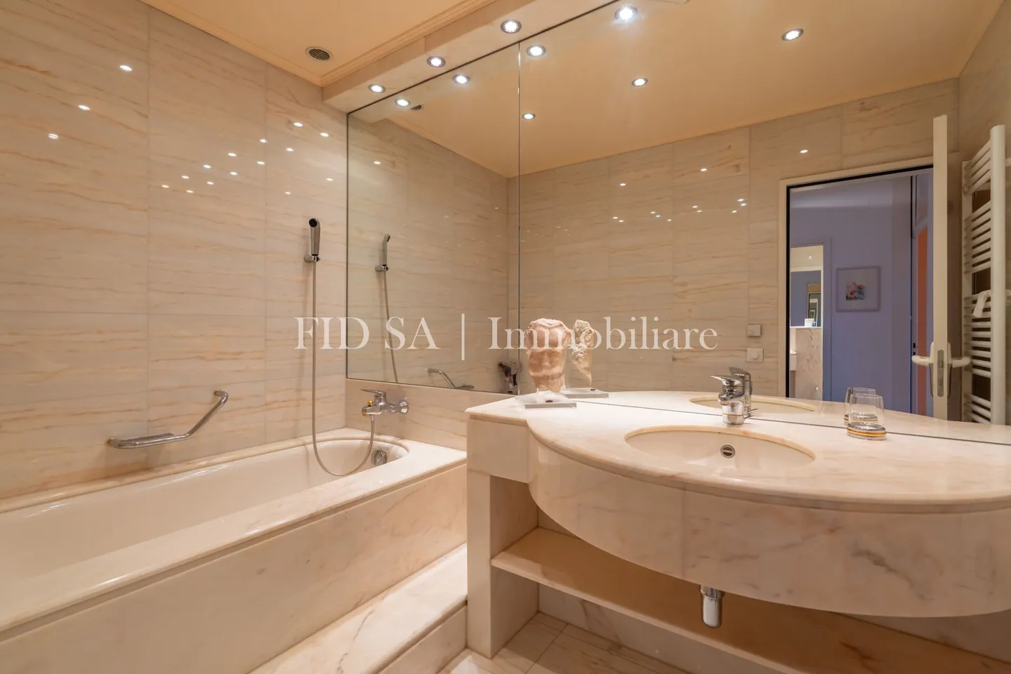 MINUSIO - Appartement Terrasse Exclusif dans le Vert - Photo 11 sur 12