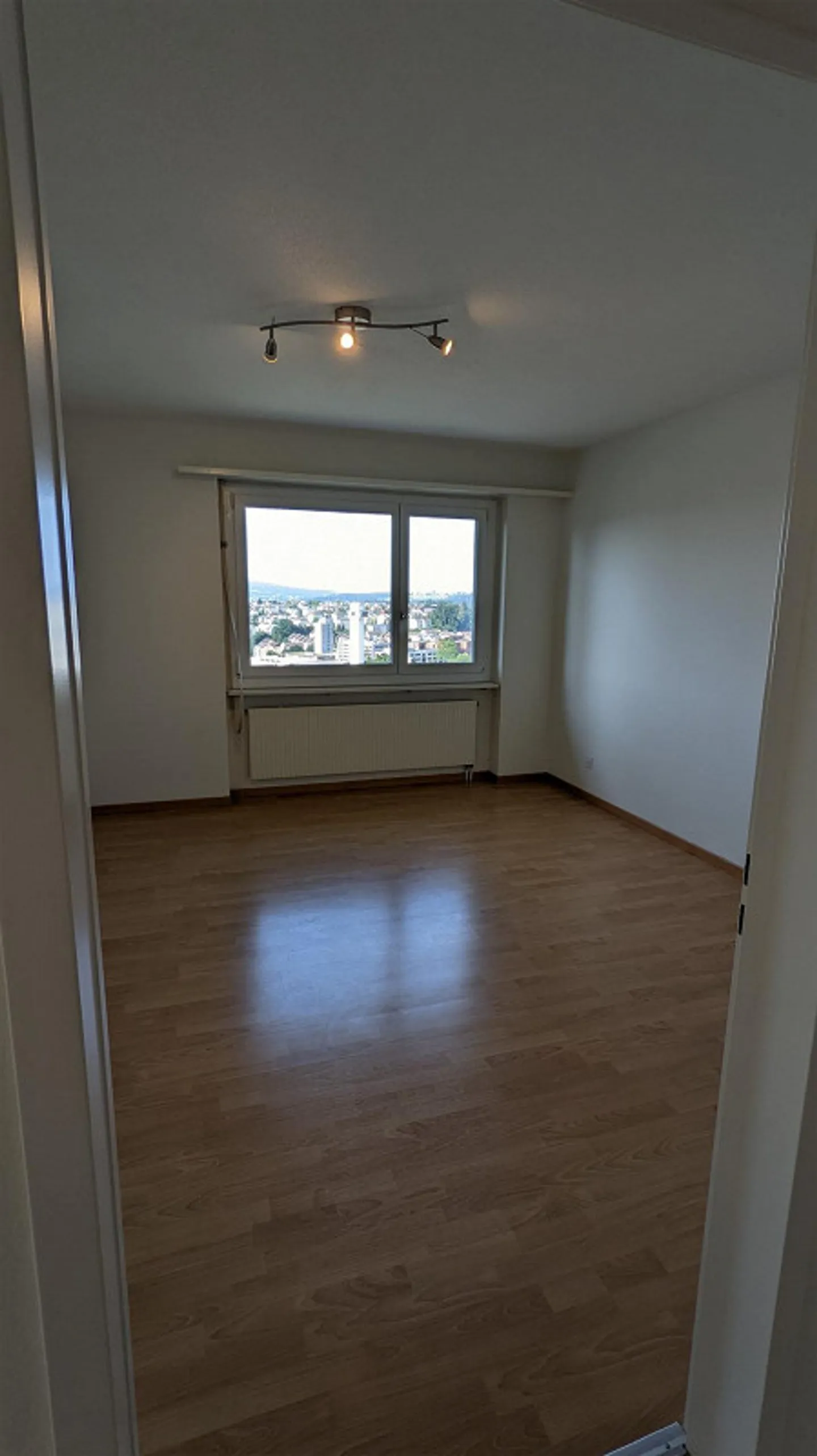 Beautiful 4.5 room apartment with balcony on the top floor - Photo 6 of 7