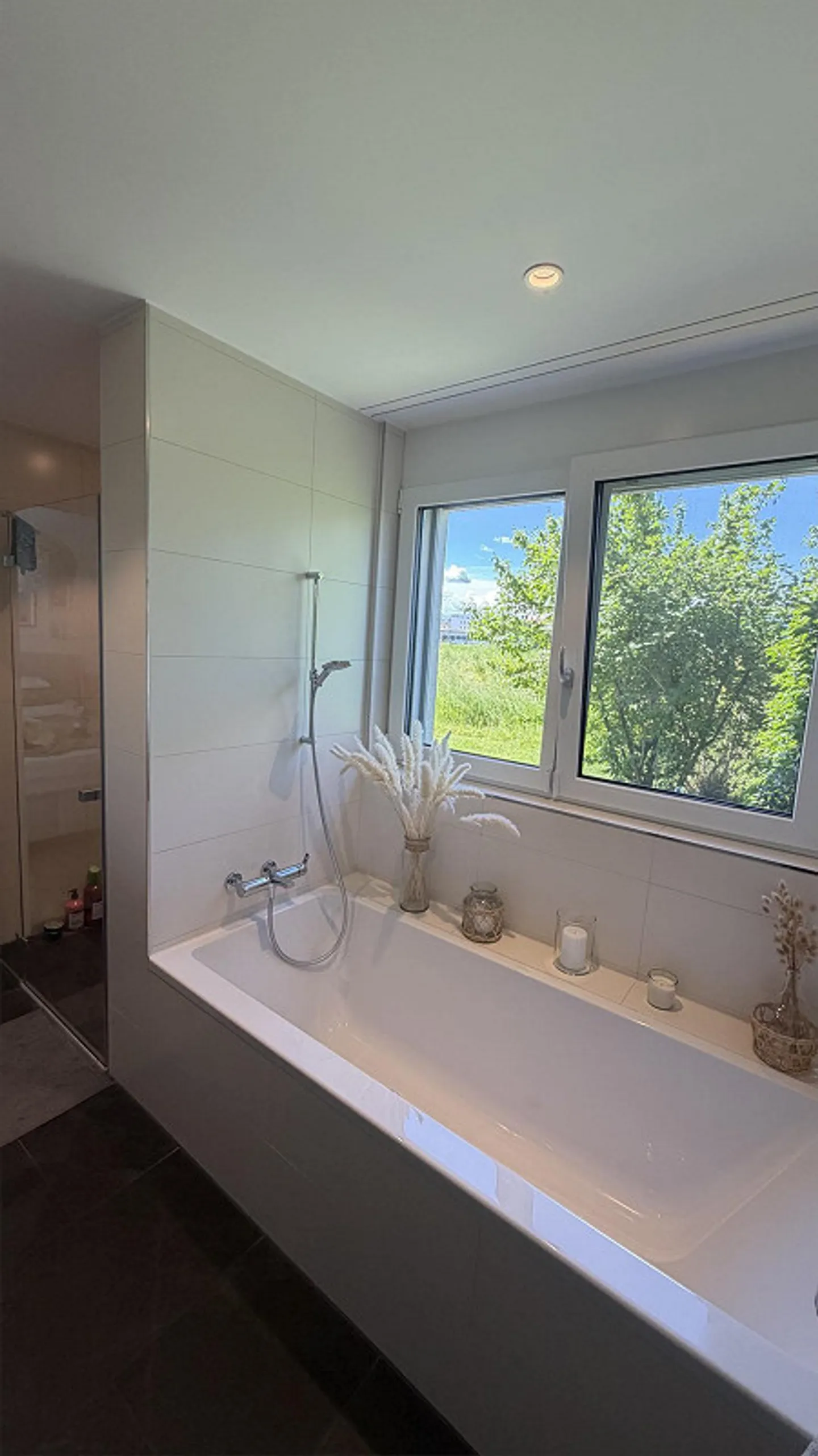 Attractive 4.5-Room Garden Apartment Near the Lake - Photo 6 of 11