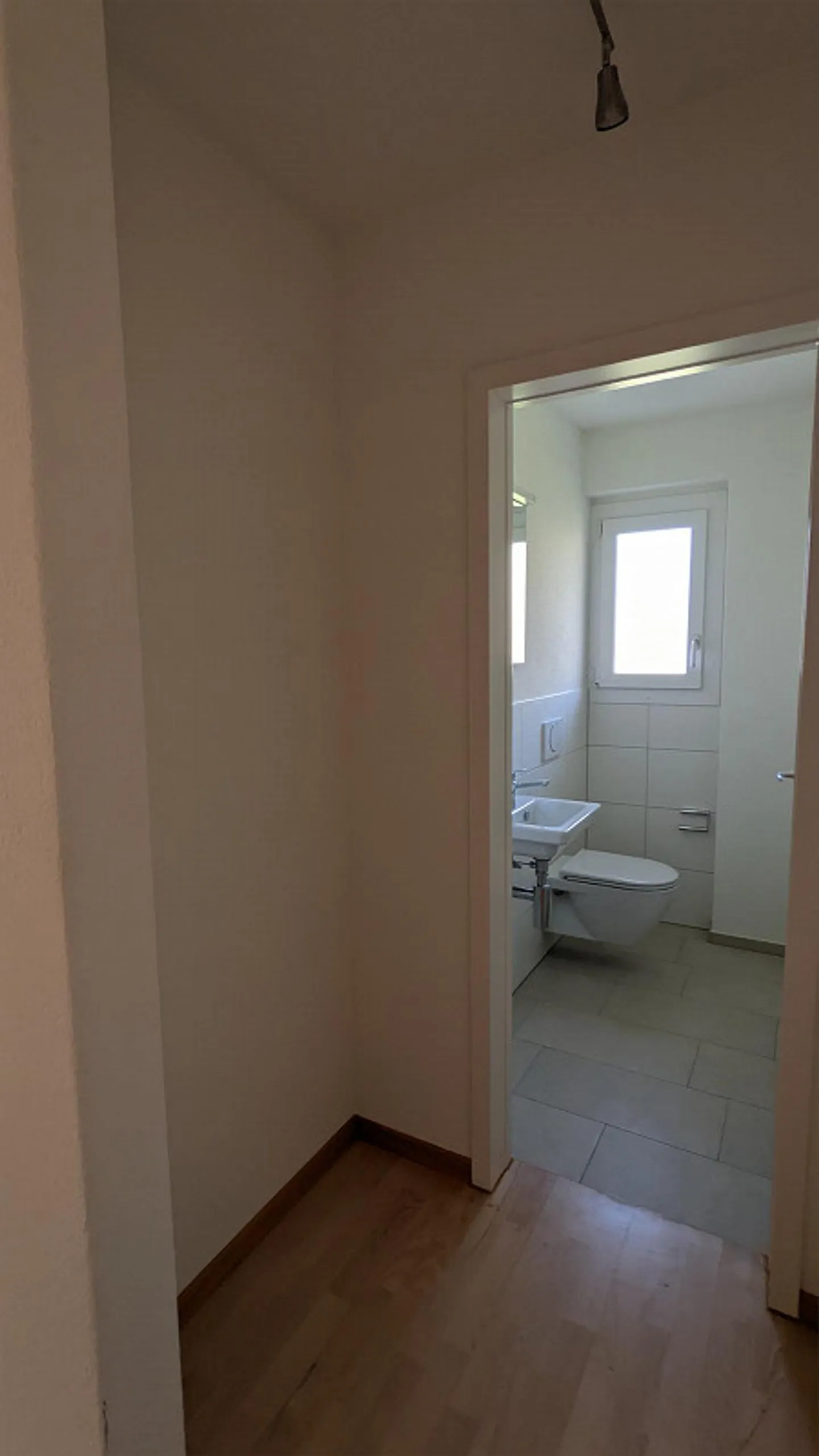 Beautiful 4.5 room apartment with balcony on the top floor - Photo 5 of 7