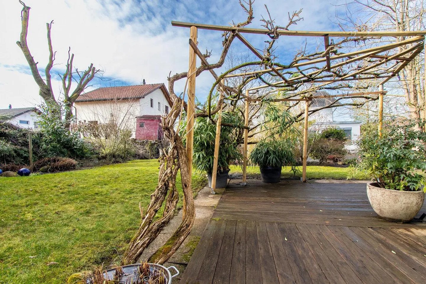 4.5-Zimmer Einfamilienhaus Ruhe, Natur und Wohnkomfort vereint - Photo 4 of 13