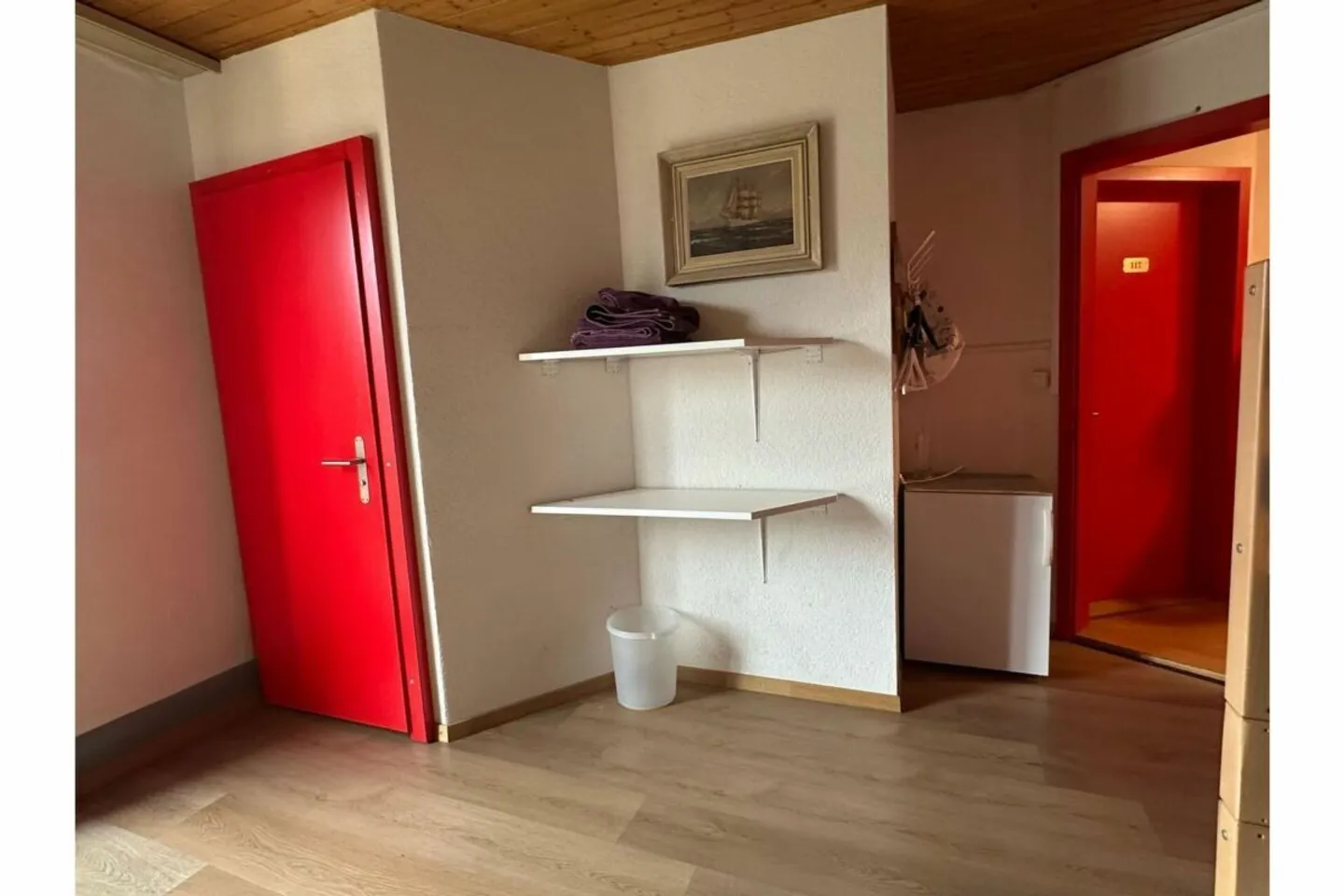 Exclusive commercial space in the penthouse in Bern - building rights until 2071! - Photo 5 of 13