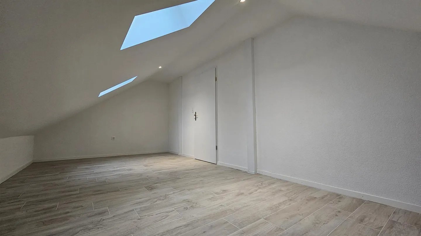 Appartement 3.5 pièces dans un emplacement proche de la ville - Photo 3 sur 5