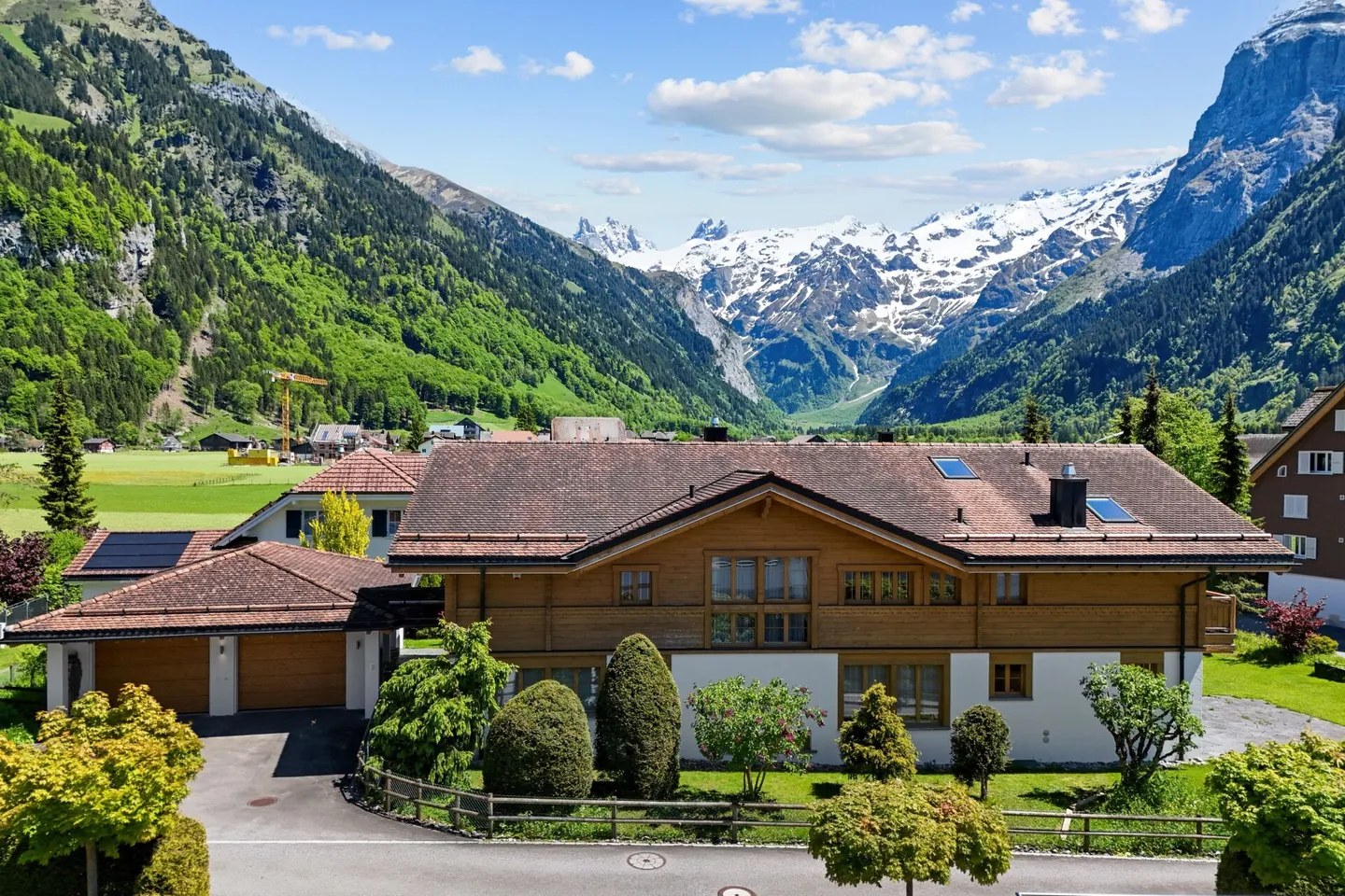 Villa alpina chic esclusiva nel cuore di Engelberg - Foto 1 di 8