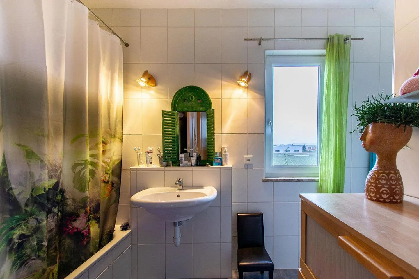 4.5-Zimmer Einfamilienhaus Ruhe, Natur und Wohnkomfort vereint - Photo 13 of 13