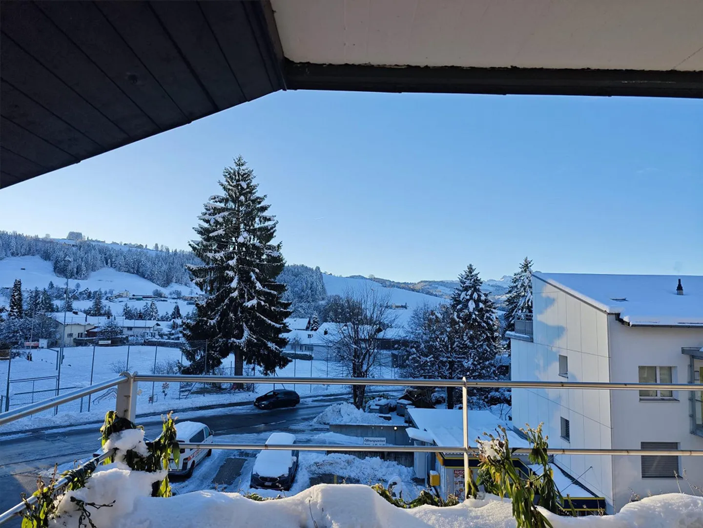 Appartement lumineux avec terrasse et vue magnifique jusqu'au Säntis - Photo 3 sur 13