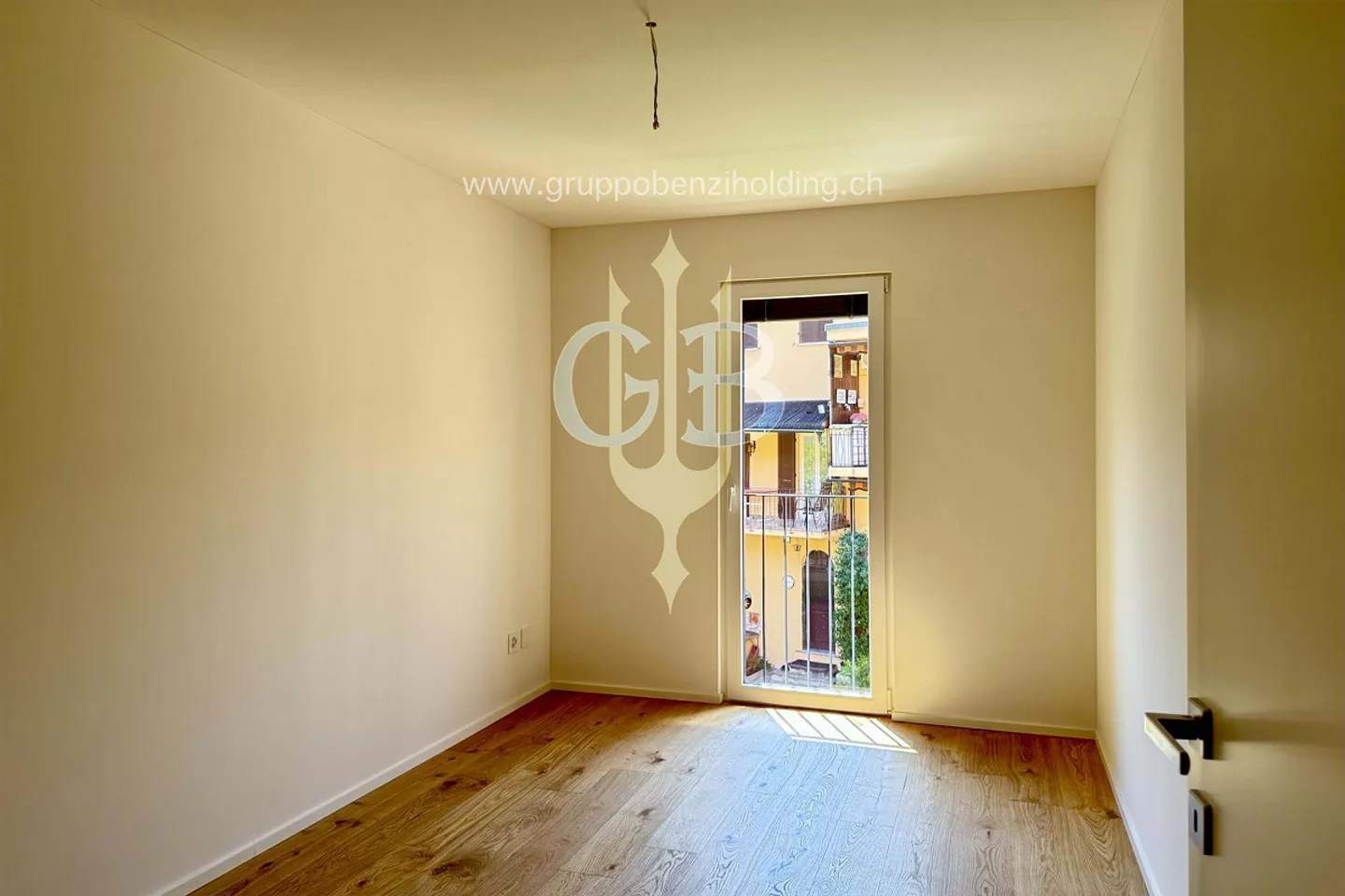 DIRECTLY FROM THE PROMOTER - Giubiasco - Piazza Grande - Photo 14 of 20
