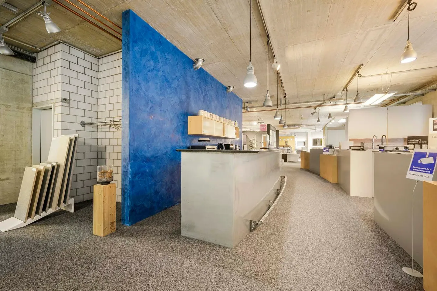 Spazi commerciali su misura – dall'ufficio, magazzino a location per eventi e pop-up - Foto 16 di 18