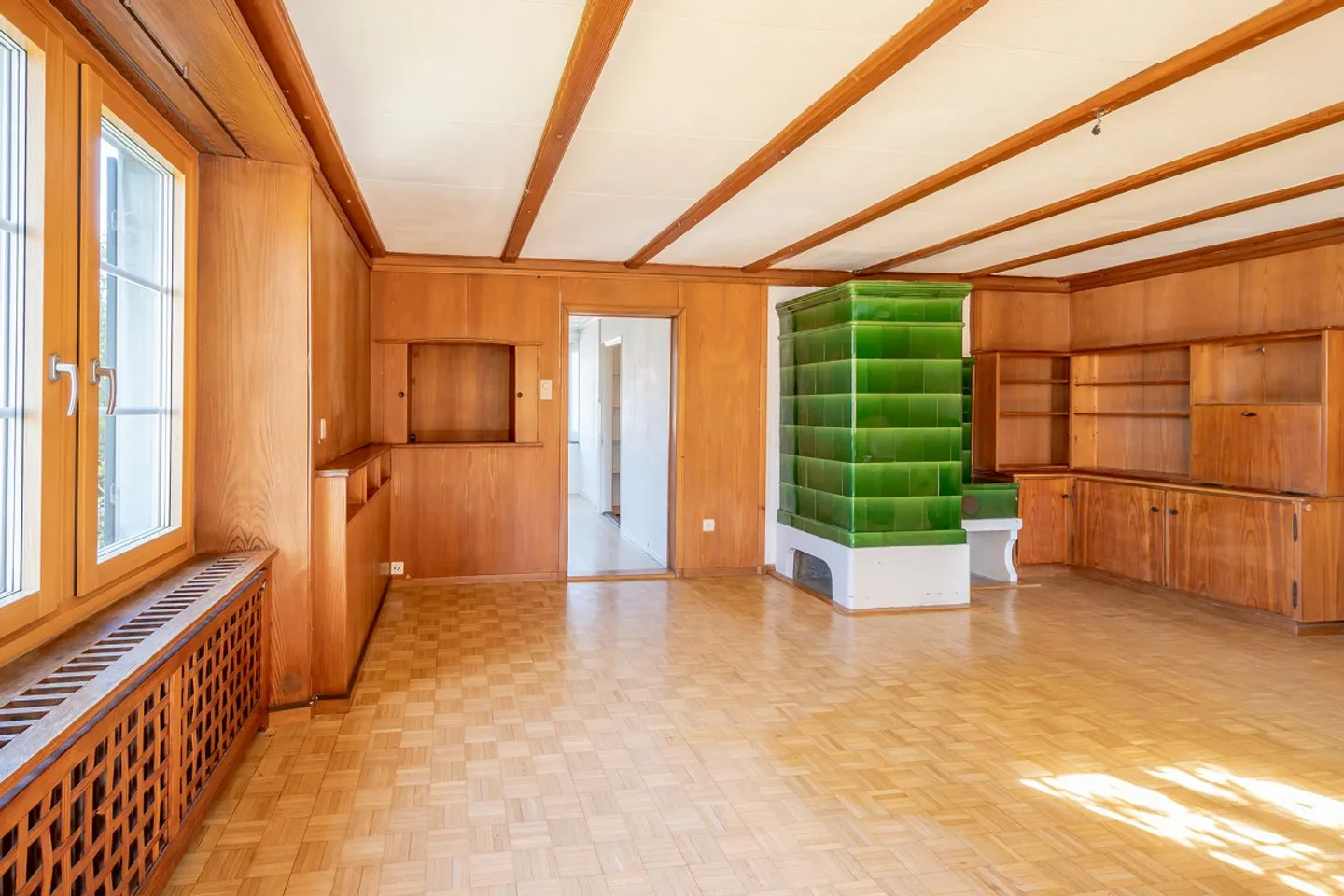 Ampia parcella edificabile con una notevole proprietà antica - Foto 9 di 27