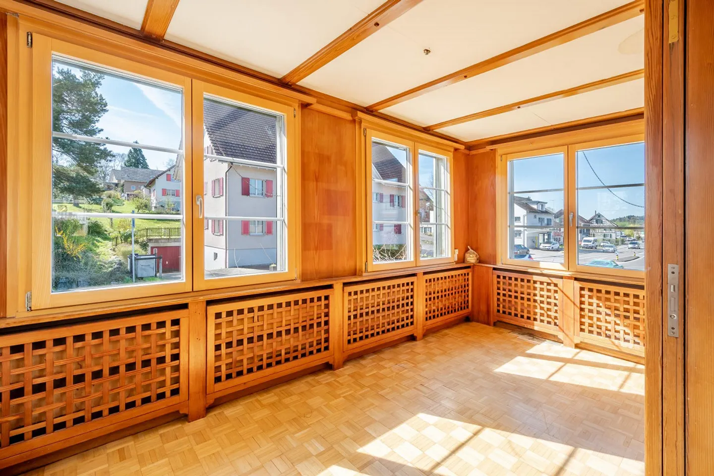 Ampia parcella edificabile con una notevole proprietà antica - Foto 10 di 27