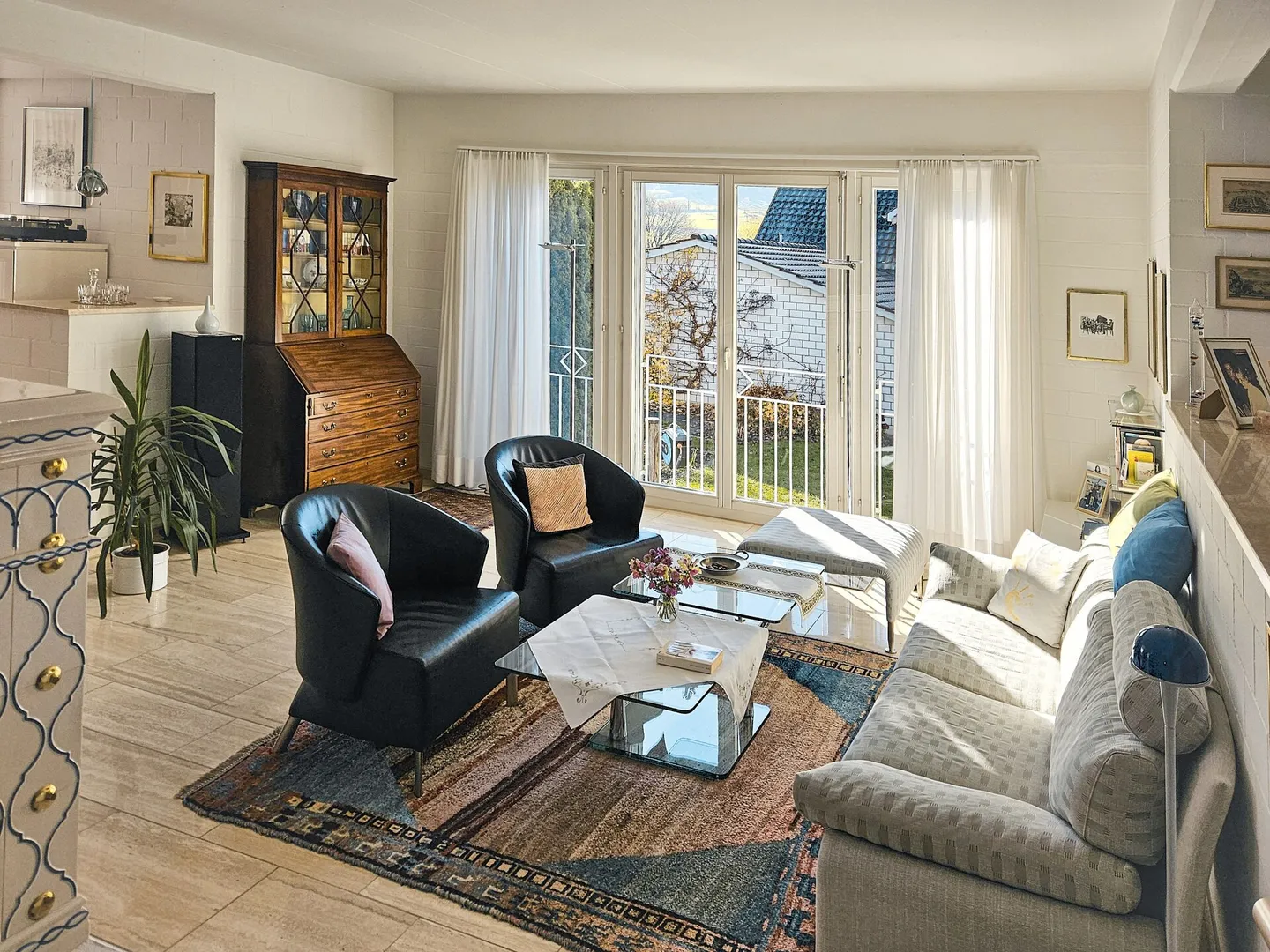 Well-maintained spacious 8.5 room single-family home for sale on the southern edge of the old village center of Elgg - Photo 8 of 15