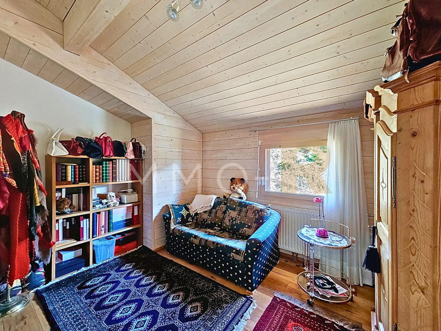 Charming 5.5-room apartment in a chalet - Photo 8 of 11