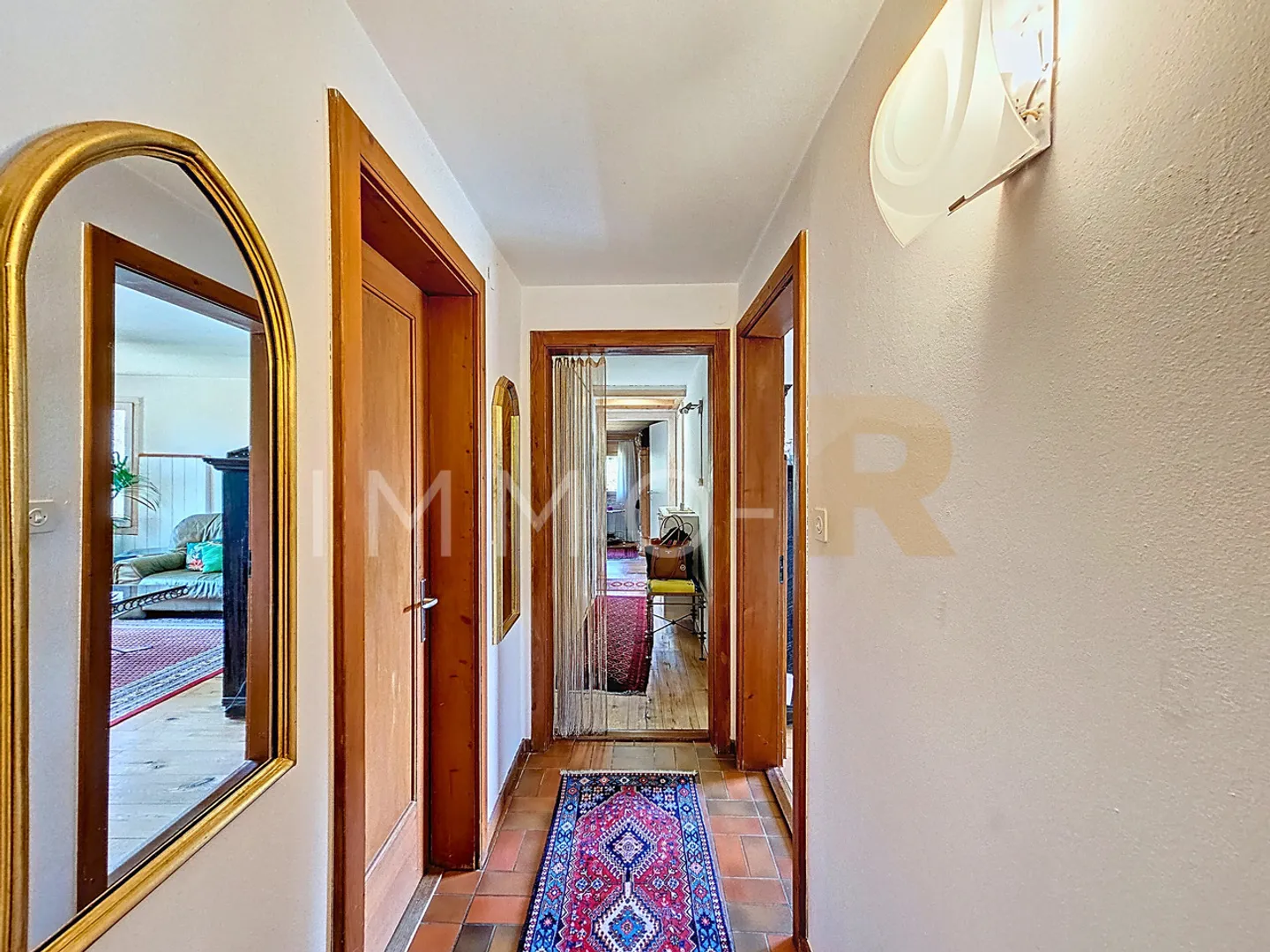 Charming 5.5-room apartment in a chalet - Photo 9 of 11