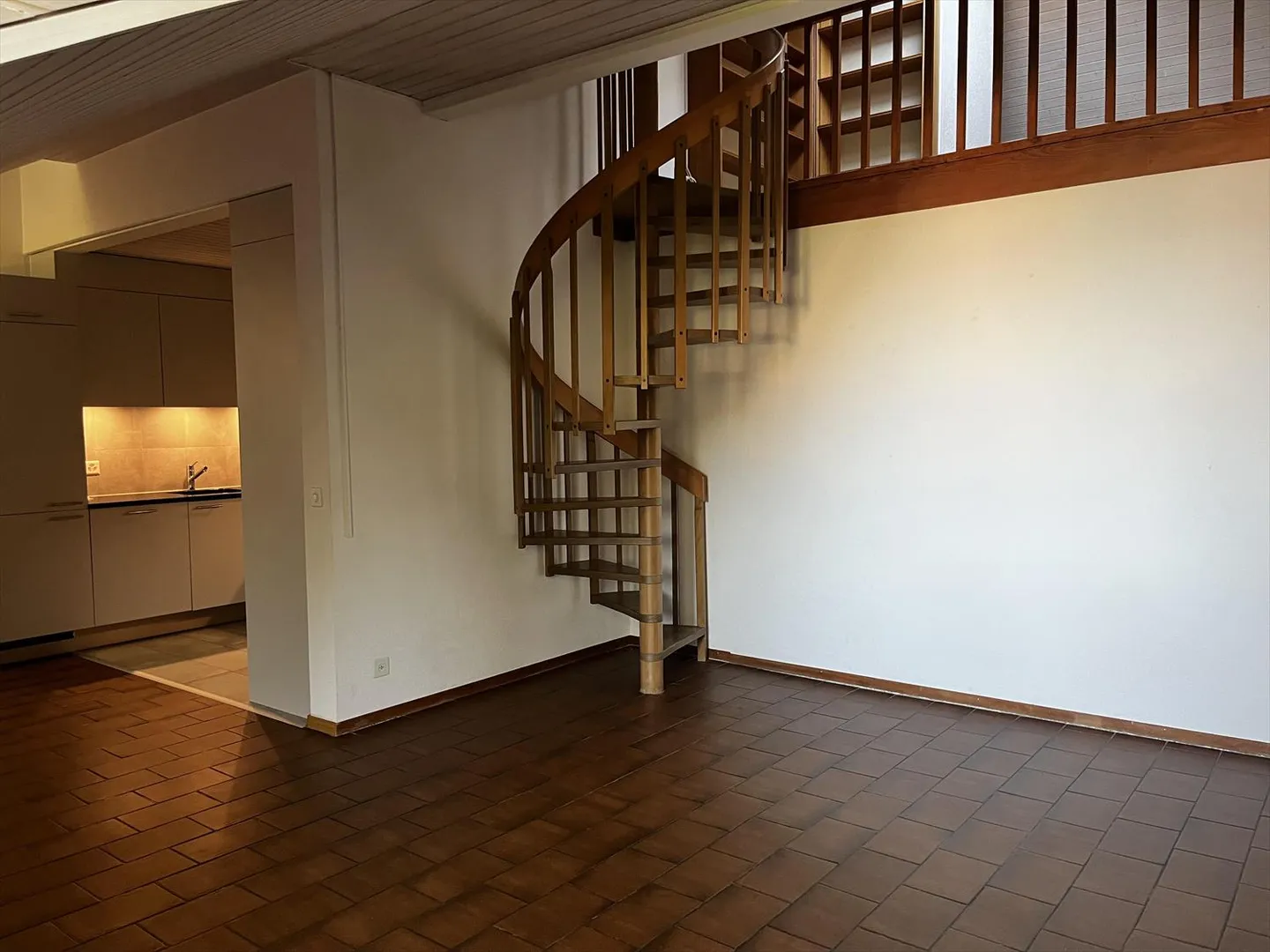 4-room apartment - Photo 3 of 6
