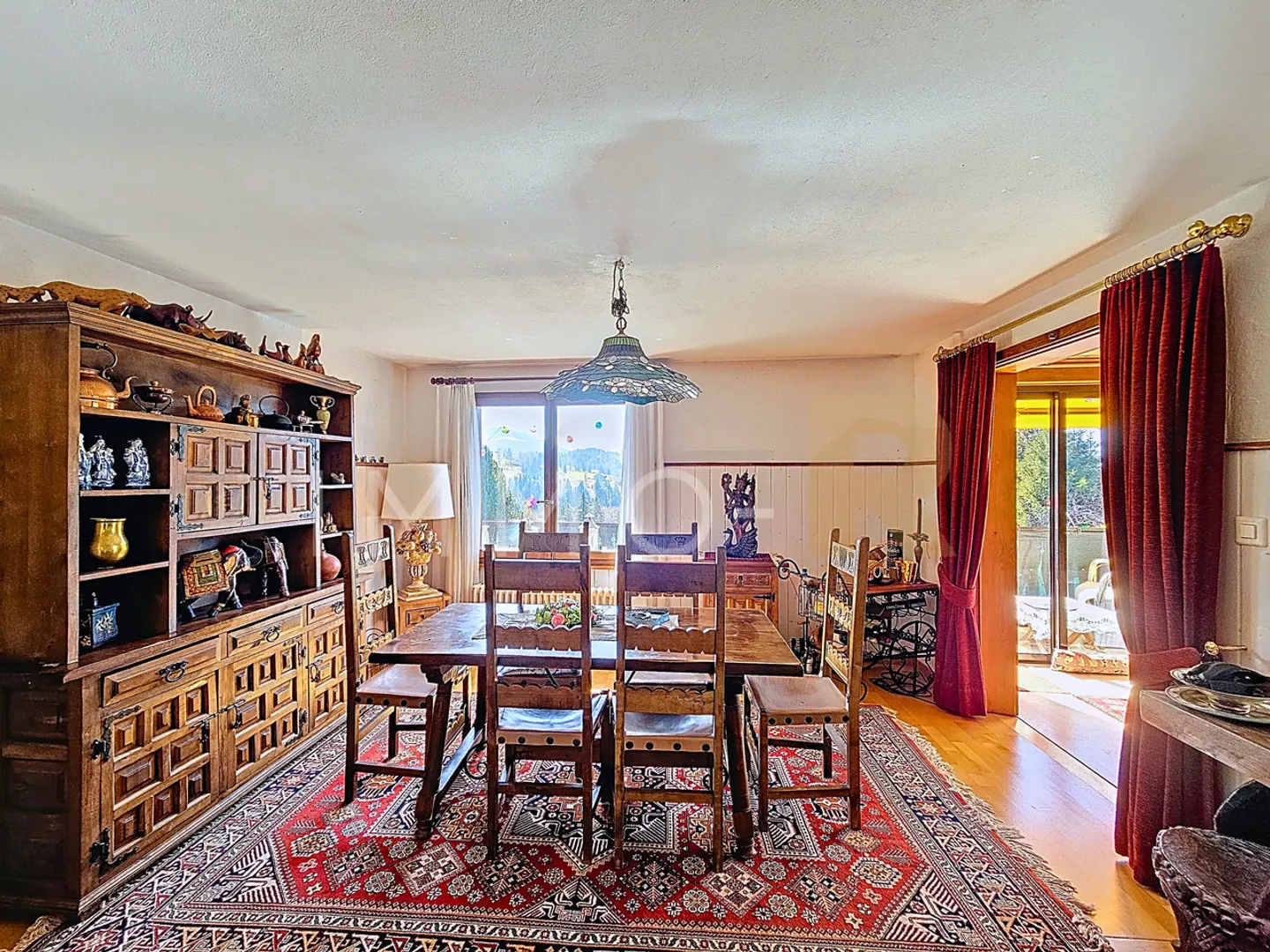 Charming 5.5-room apartment in a chalet - Photo 5 of 11