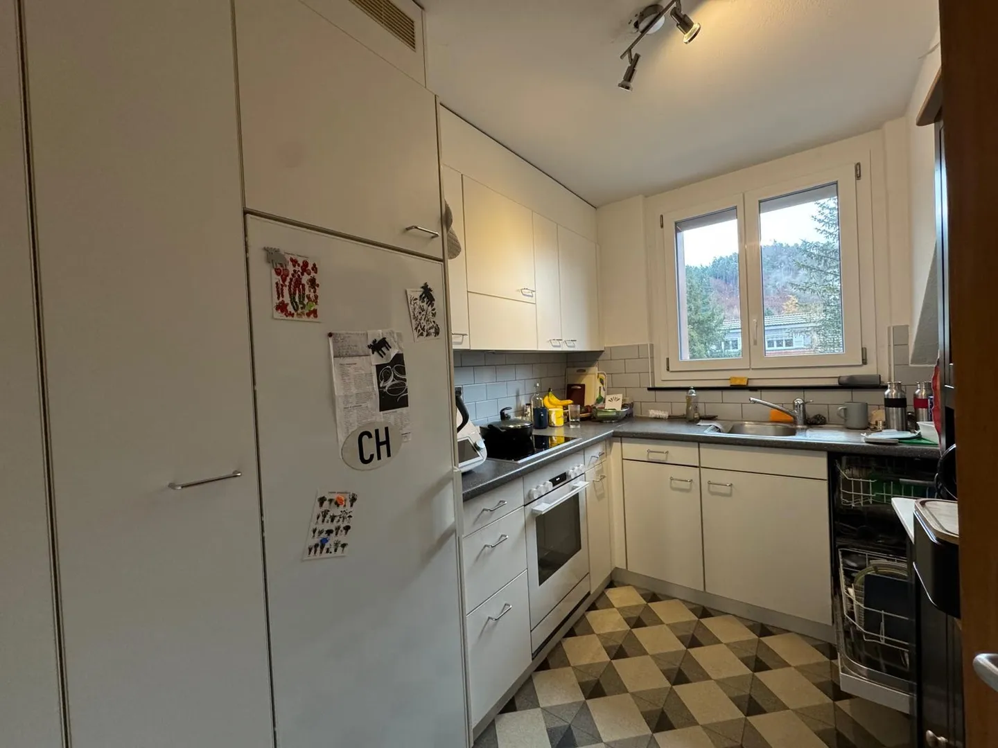 Charmant appartement 3 pièces - Photo 2 sur 7