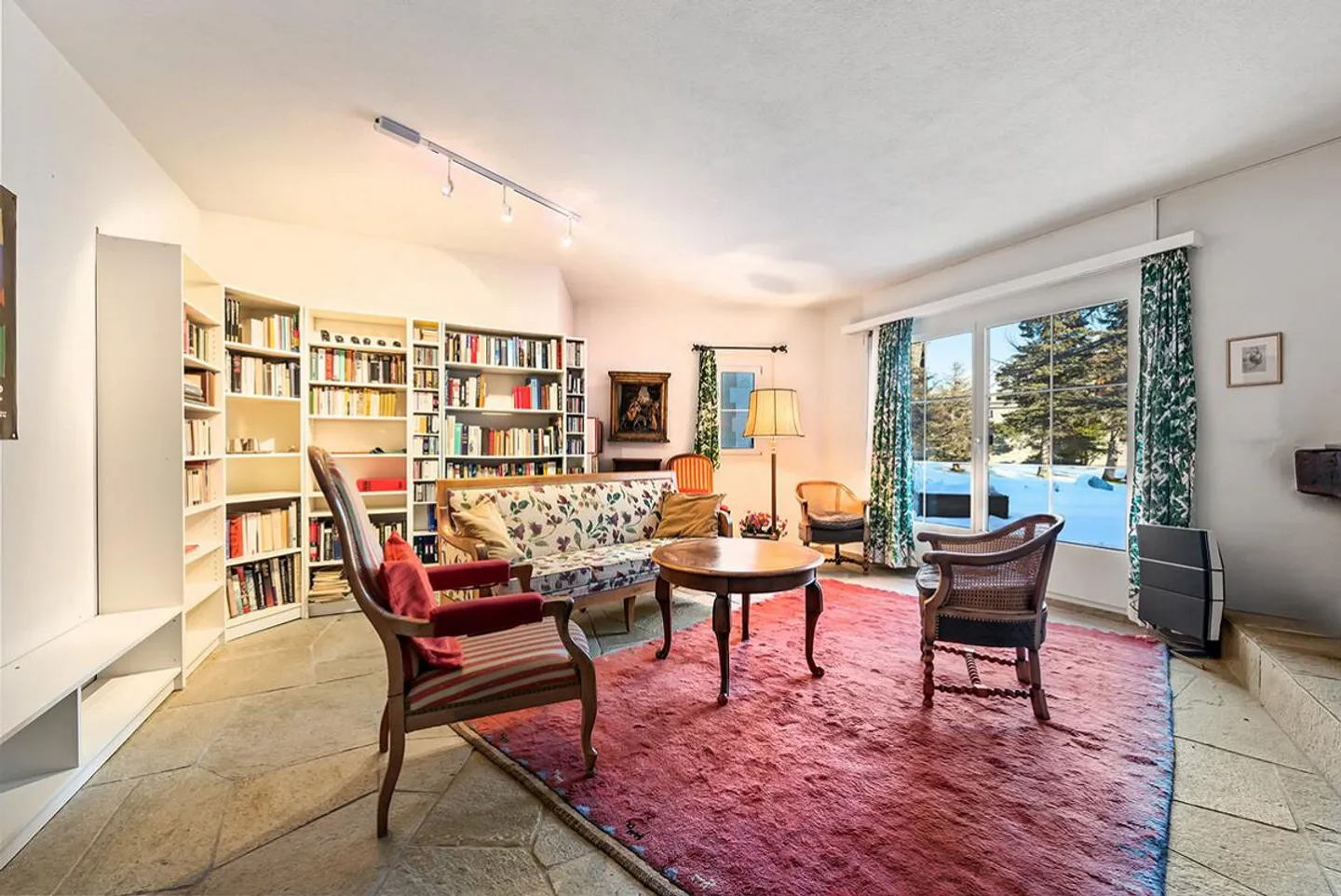 Maloja : Maison de vacances avec cheminée dans un emplacement calme près de la forêt d'Arven - Photo 1 sur 5