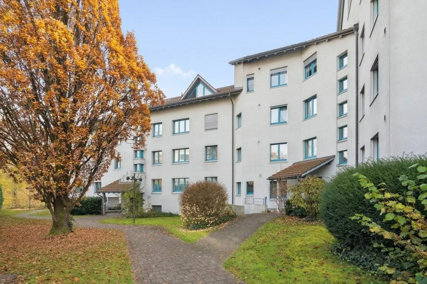 Appartement spacieux et lumineux dans un quartier familial - Photo 2 sur 5