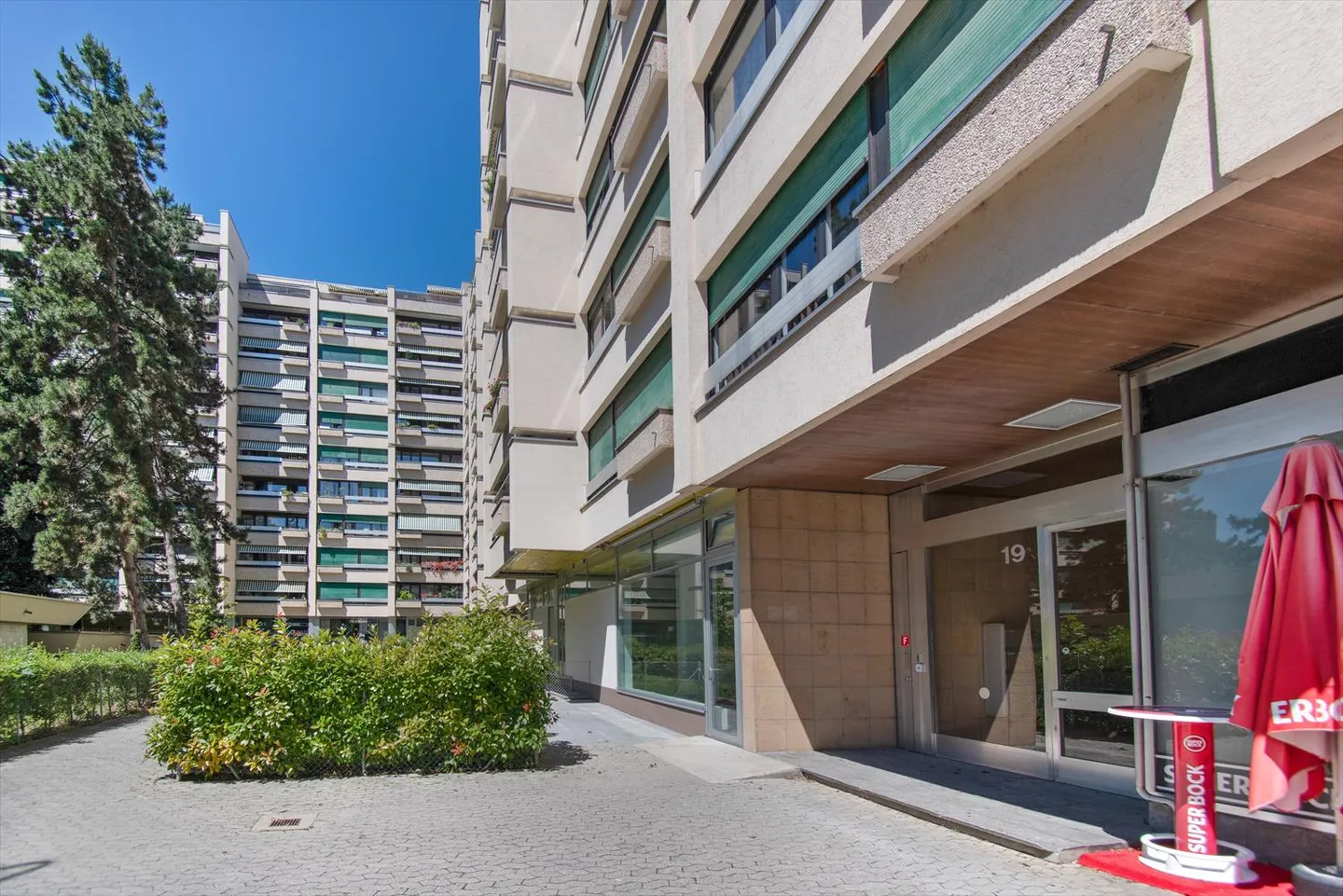 Magasin à louer - Photo 3 sur 6