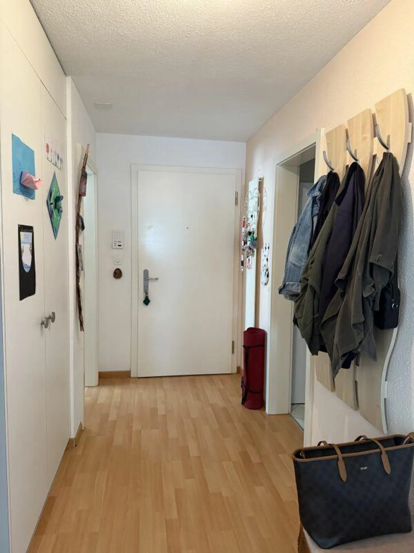 5.5-Room Cooperative Apartment for Rent - Photo 2 of 11