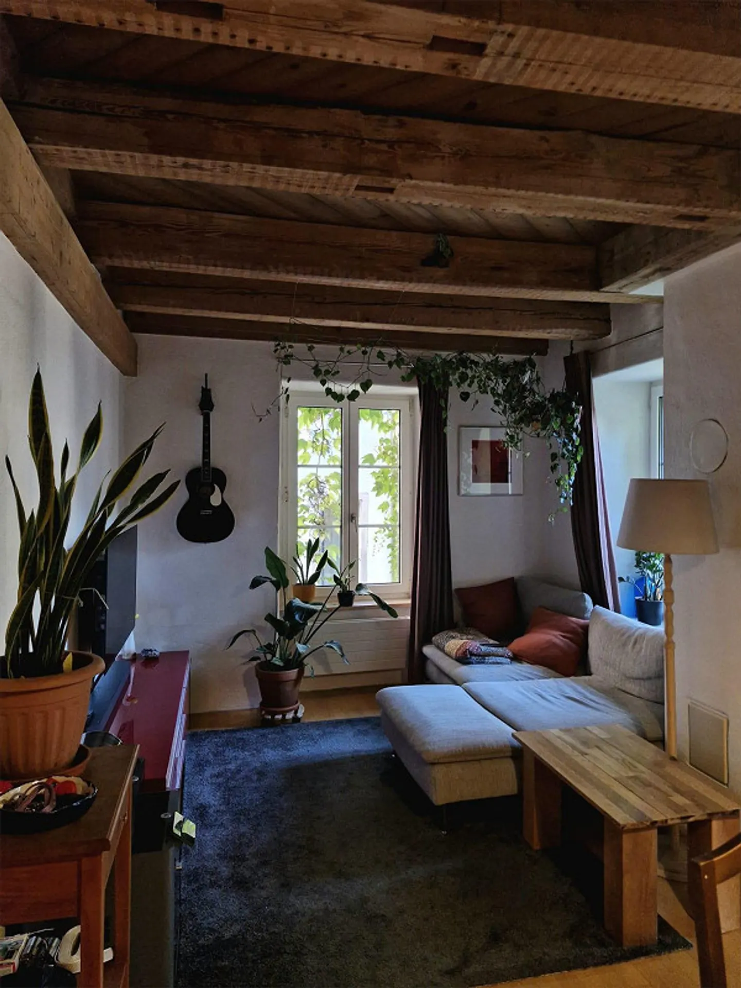 Charmante appartement 2 pièces dans la vieille ville de Schaffhouse - Photo 4 sur 12