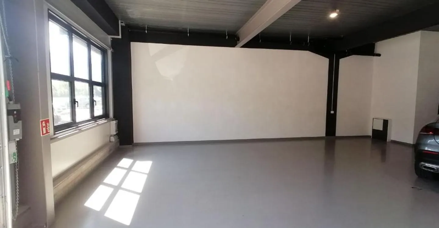 Mischgenutztes Gebäude mieten - Foto 6 von 7