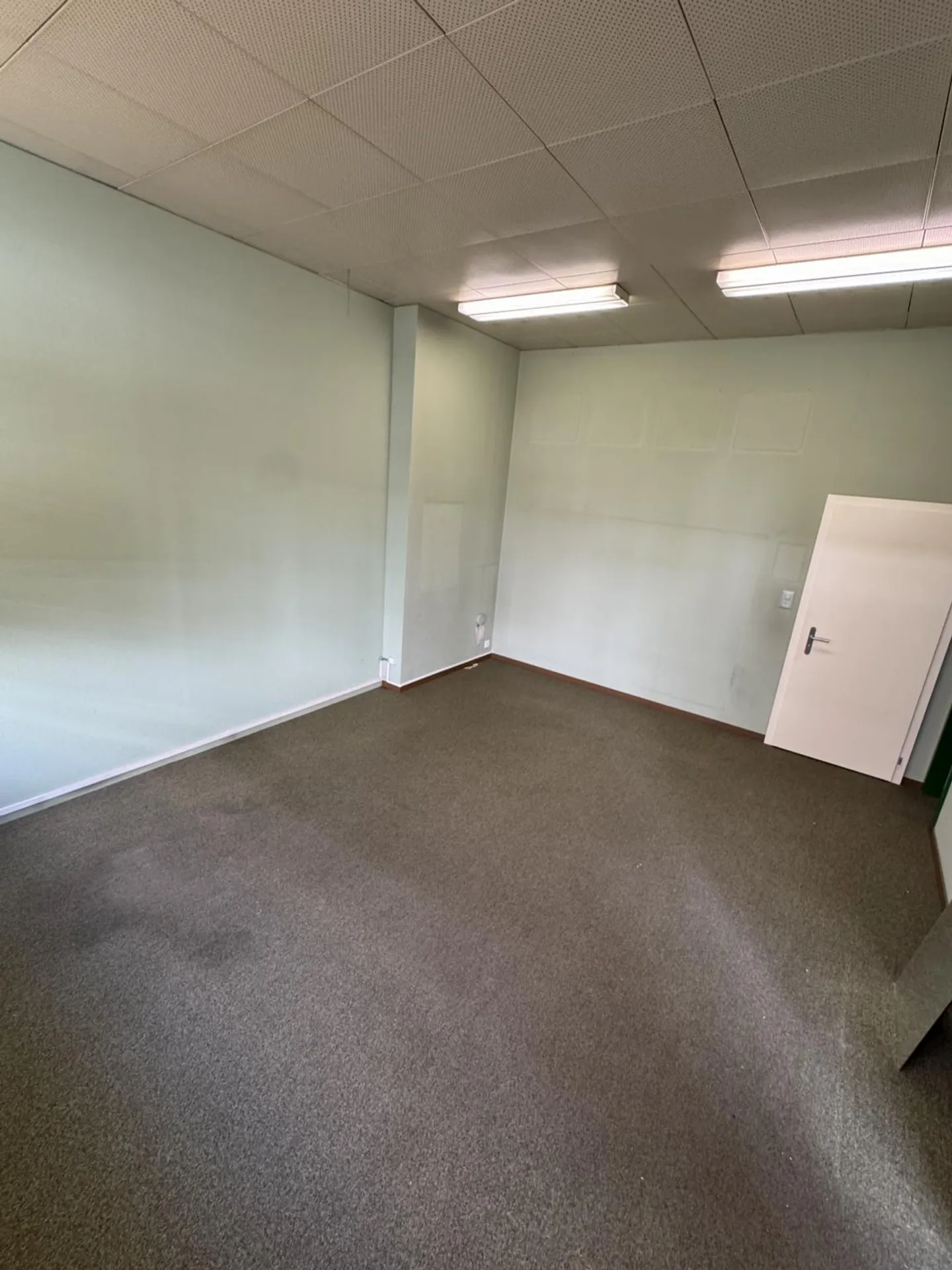 Espace commercial (bureau) à louer à Kleinhüningen - Photo 3 sur 4