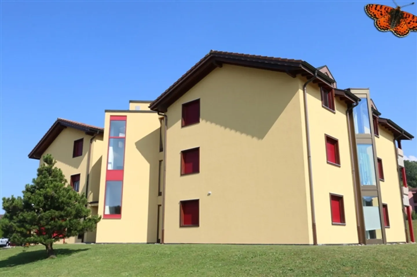 «2 ZIMMER - Ruhig mit Balkon!» - Foto 1 von 9