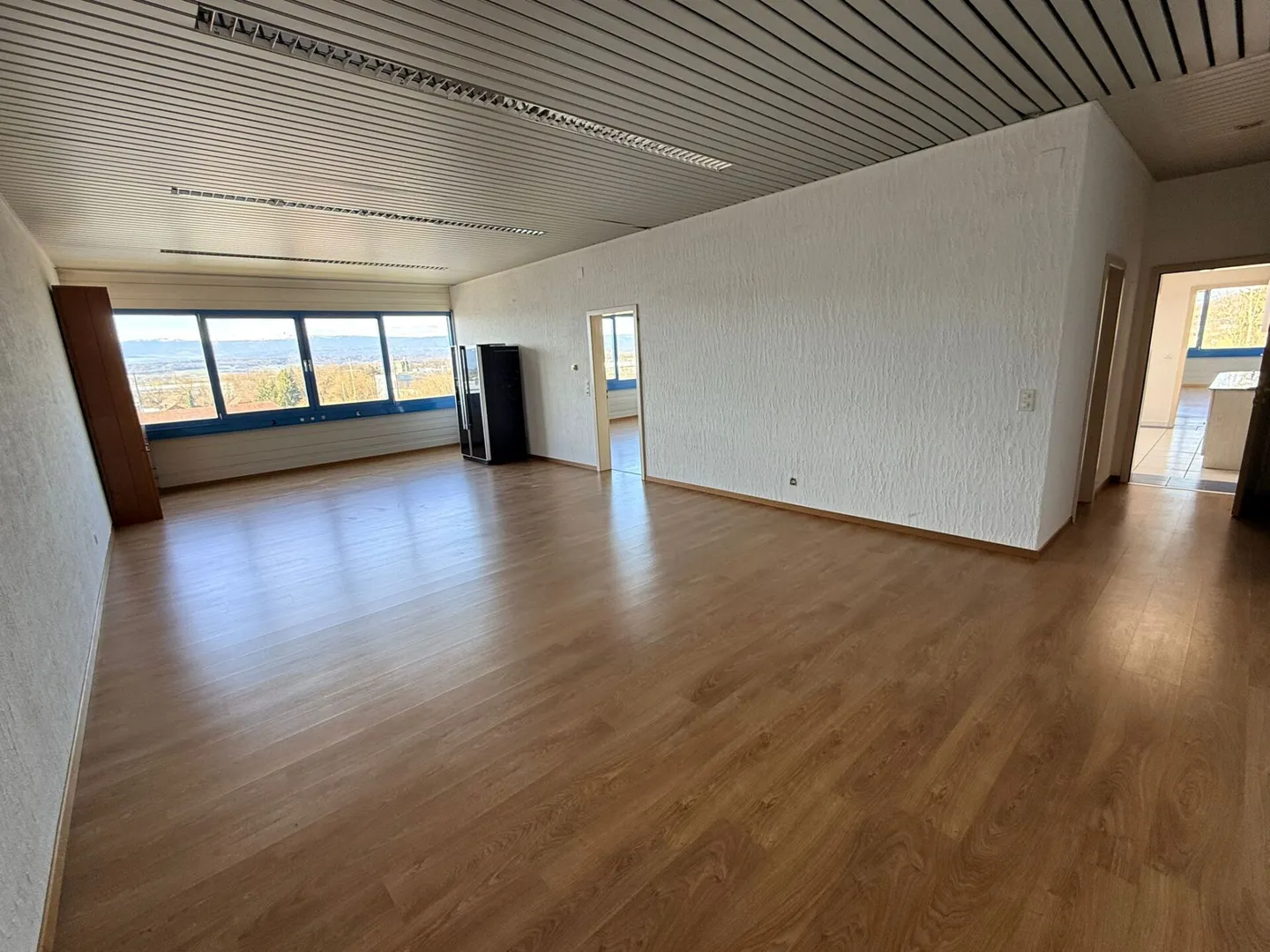 Geräumige 4.5-Zimmer Wohnung - Foto 2 von 7