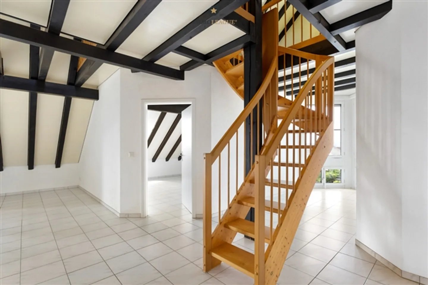 Vivre au bord du beau Obersee. Élégant appartement en attique près du lac. - Photo 5 sur 11