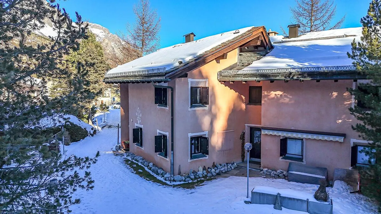 Maloja : Maison de vacances avec cheminée dans un emplacement calme près de la forêt d'Arven - Photo 5 sur 5