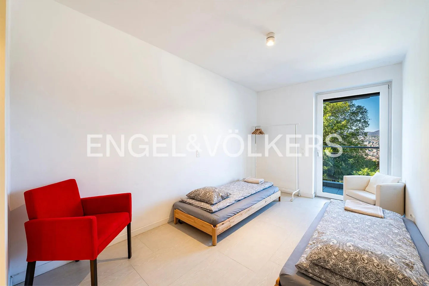Maison familiale avec terrasse sur le toit - Photo 10 sur 13