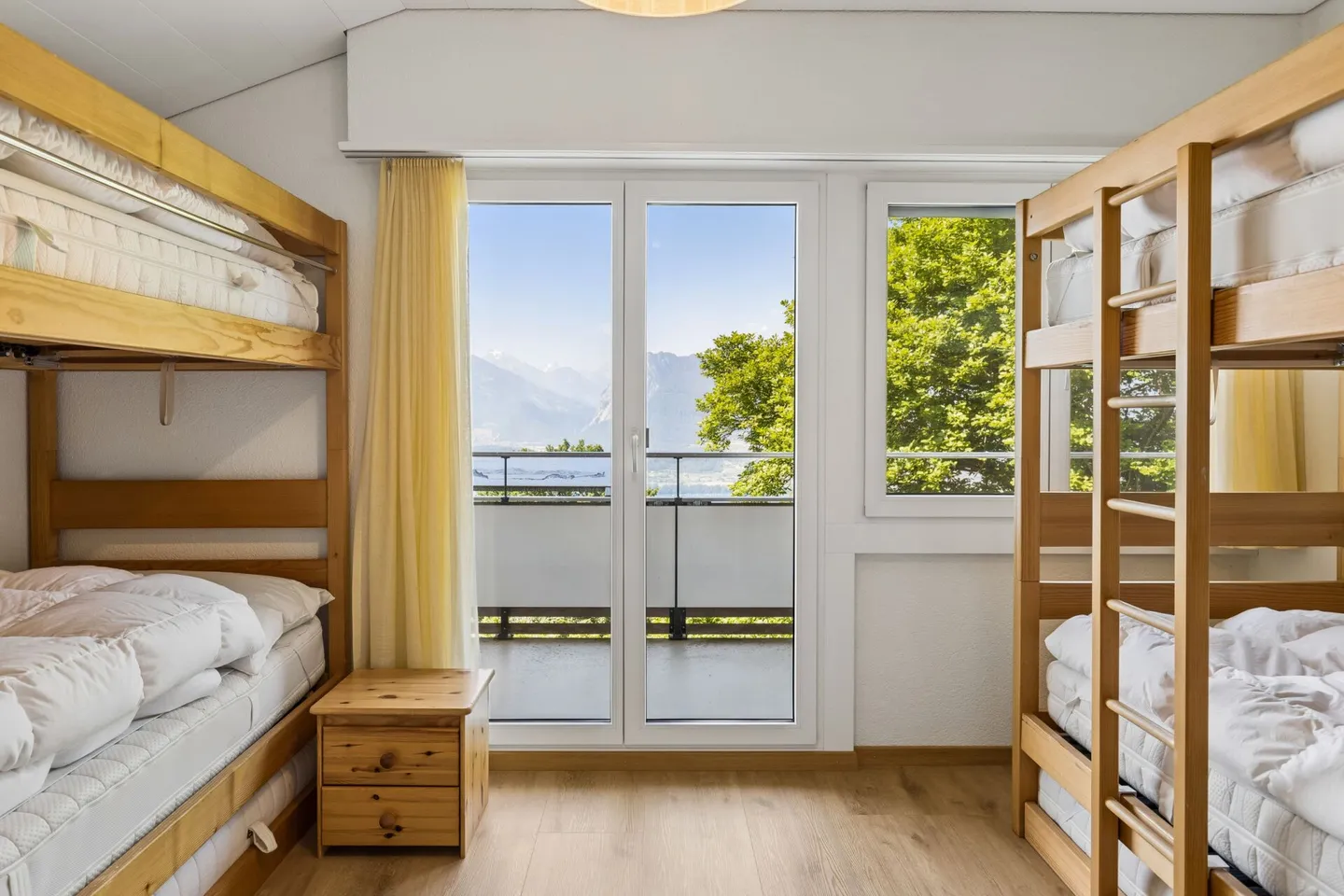 Exklusives Ferienhaus mit Weitblick an begehrter Lage in Aschlen ob Gunten - Foto 7 di 13