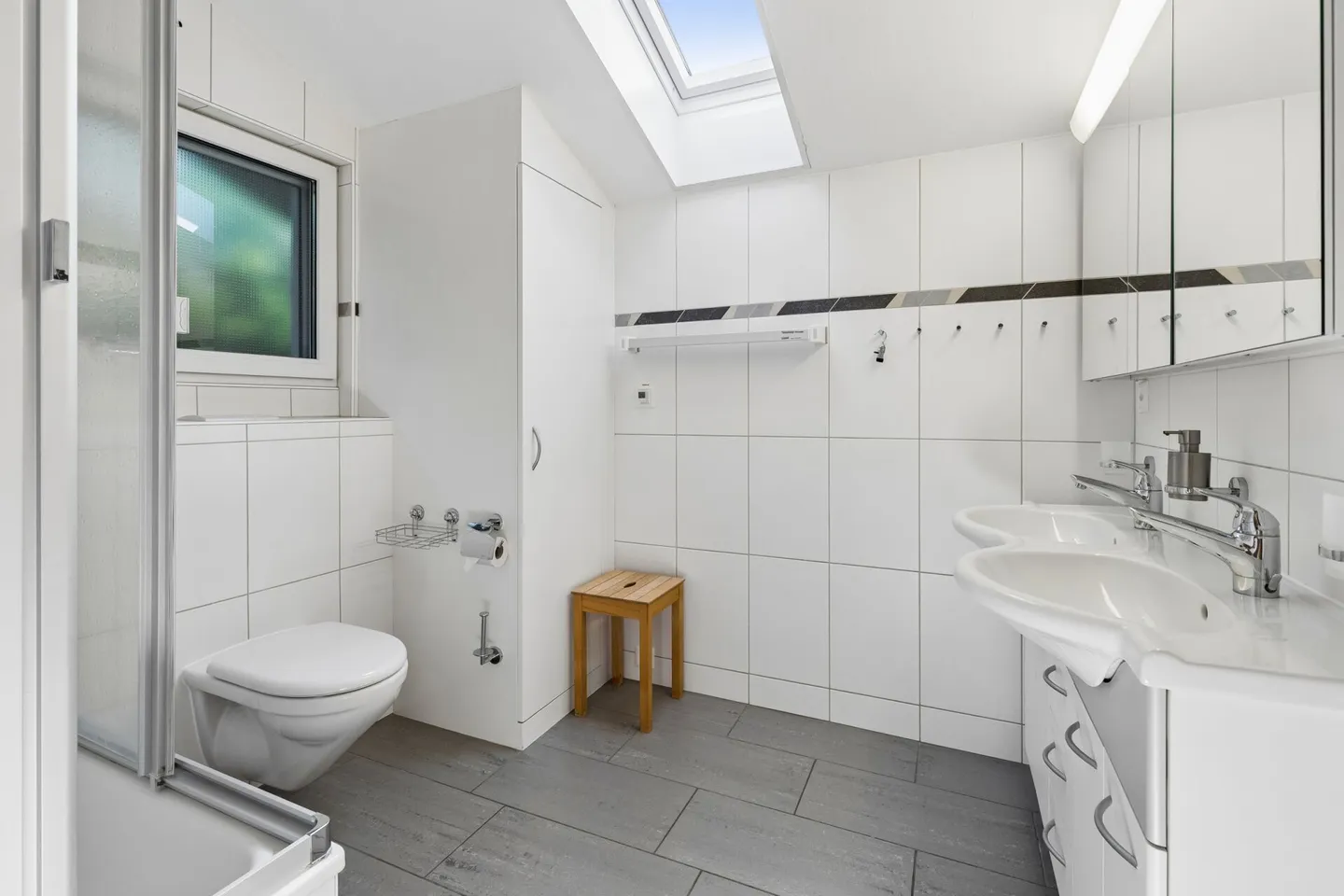 Exklusives Ferienhaus mit Weitblick an begehrter Lage in Aschlen ob Gunten - Foto 8 di 13