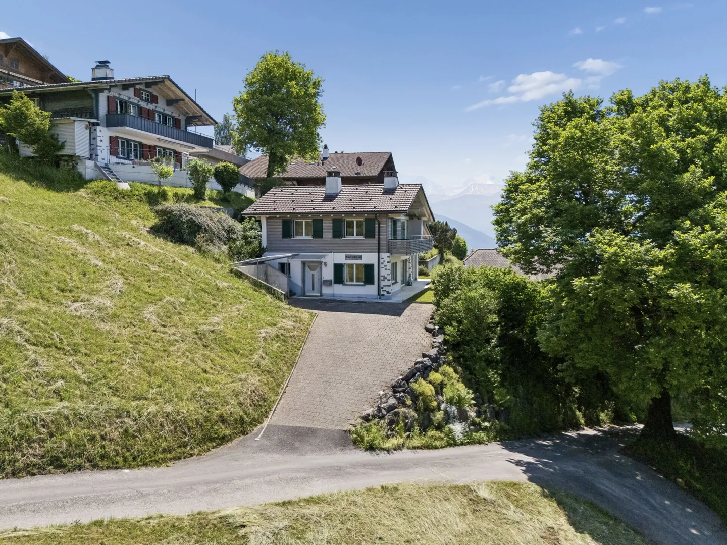 Exklusives Ferienhaus mit Weitblick an begehrter Lage in Aschlen ob Gunten - Foto 10 di 13