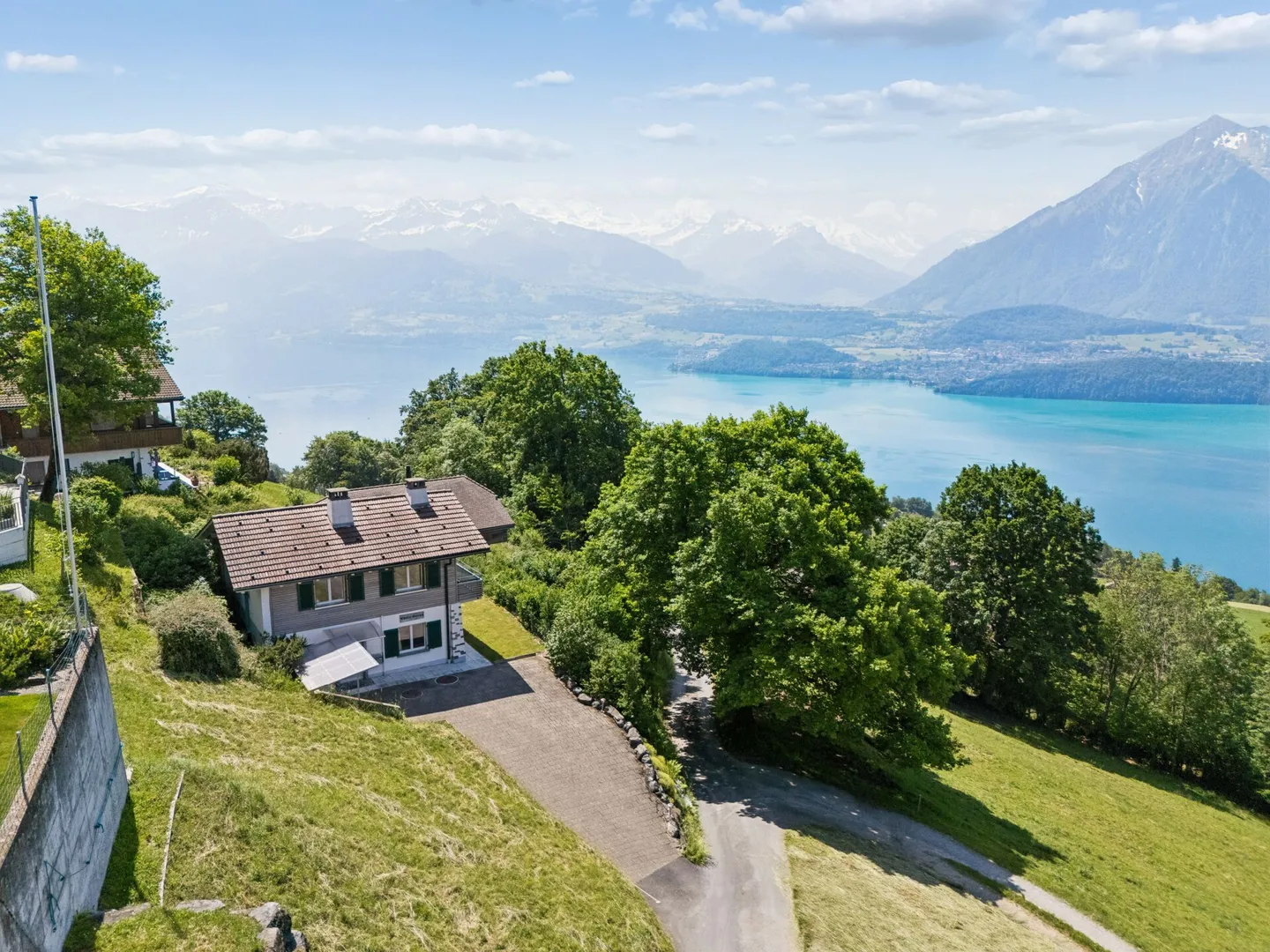 Exklusives Ferienhaus mit Weitblick an begehrter Lage in Aschlen ob Gunten - Foto 12 di 13